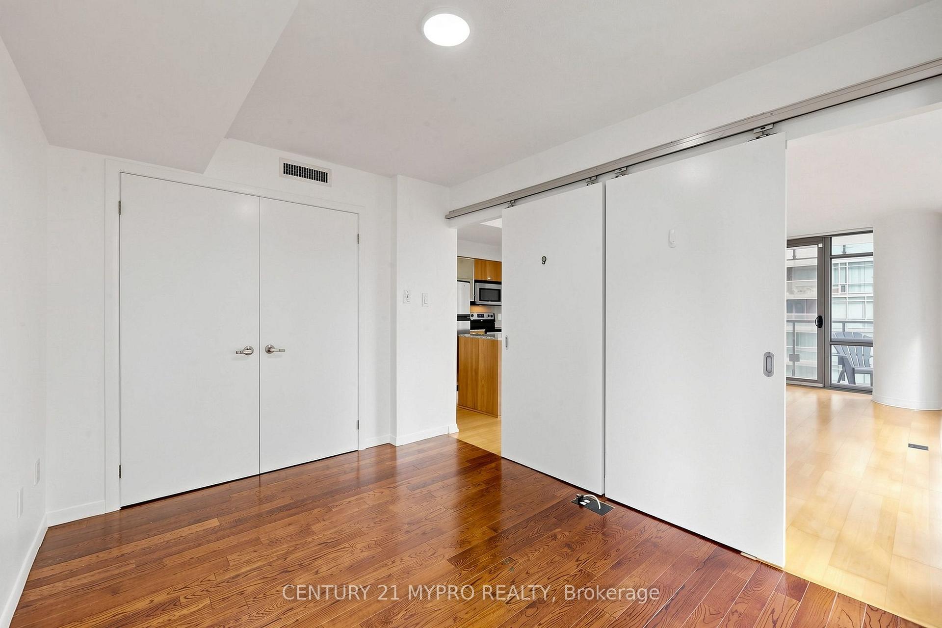 Photo 20 of Unit 708, 38 Grenville Street, Toronto, Bay Street Corridor — HOMEH