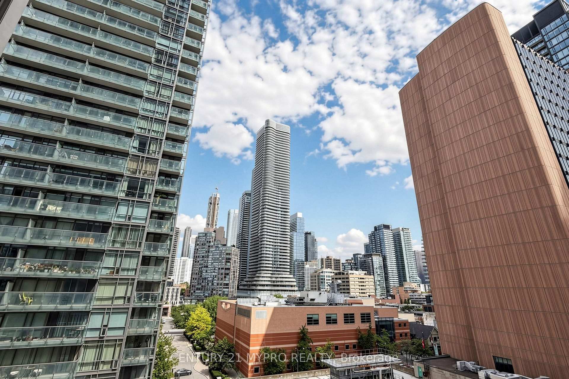Photo 32 of Unit 708, 38 Grenville Street, Toronto, Bay Street Corridor — HOMEH