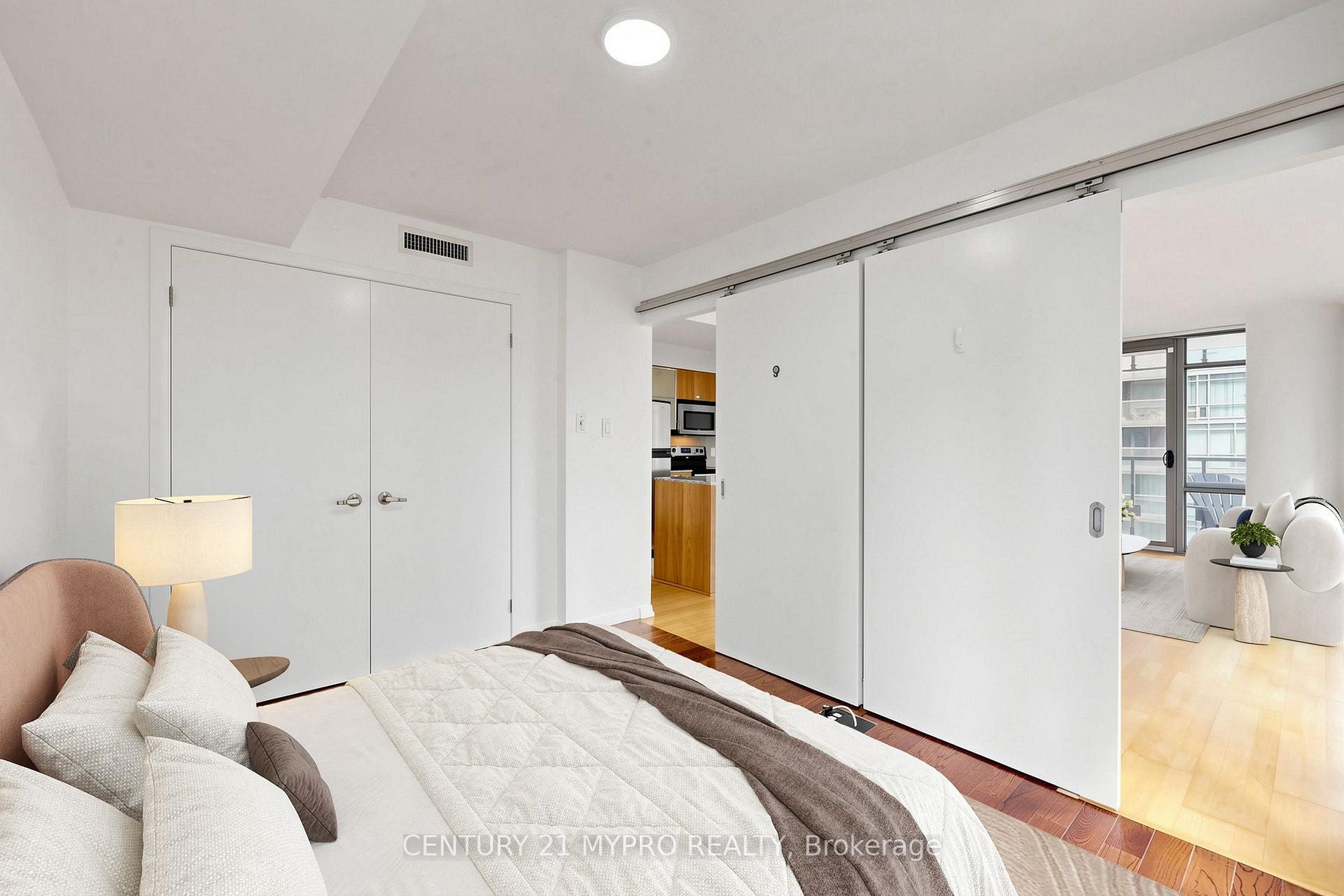 Photo 19 of Unit 708, 38 Grenville Street, Toronto, Bay Street Corridor — HOMEH