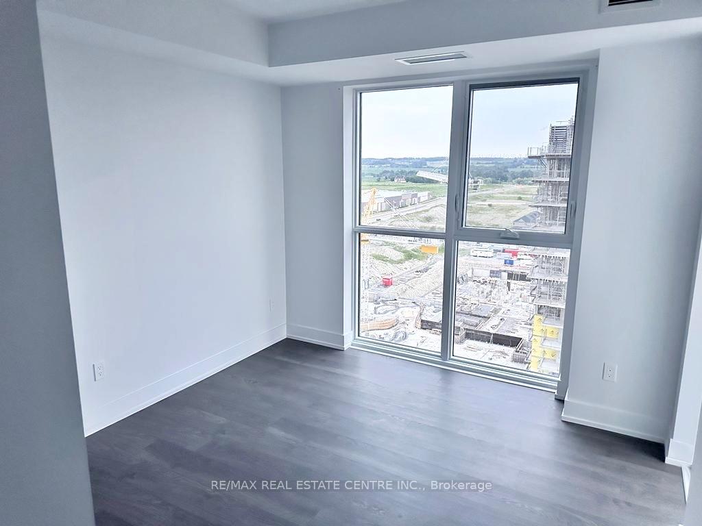 Photo 6 of Unit 1516, 2550 Simcoe Street N, Oshawa, Windfields — HOMEH