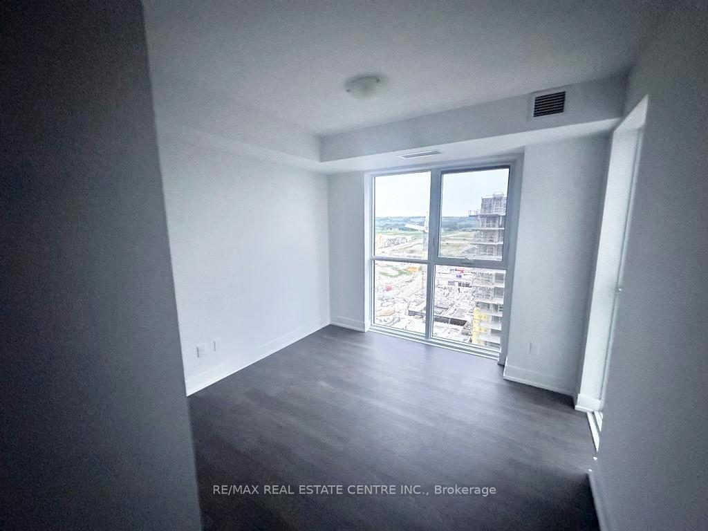 Photo 11 of Unit 1516, 2550 Simcoe Street N, Oshawa, Windfields — HOMEH