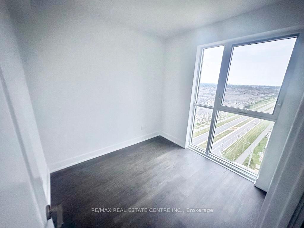 Photo 12 of Unit 1516, 2550 Simcoe Street N, Oshawa, Windfields — HOMEH