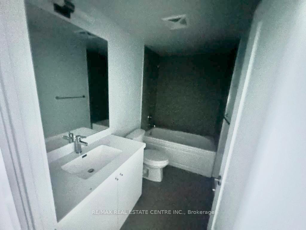 Photo 15 of Unit 1516, 2550 Simcoe Street N, Oshawa, Windfields — HOMEH