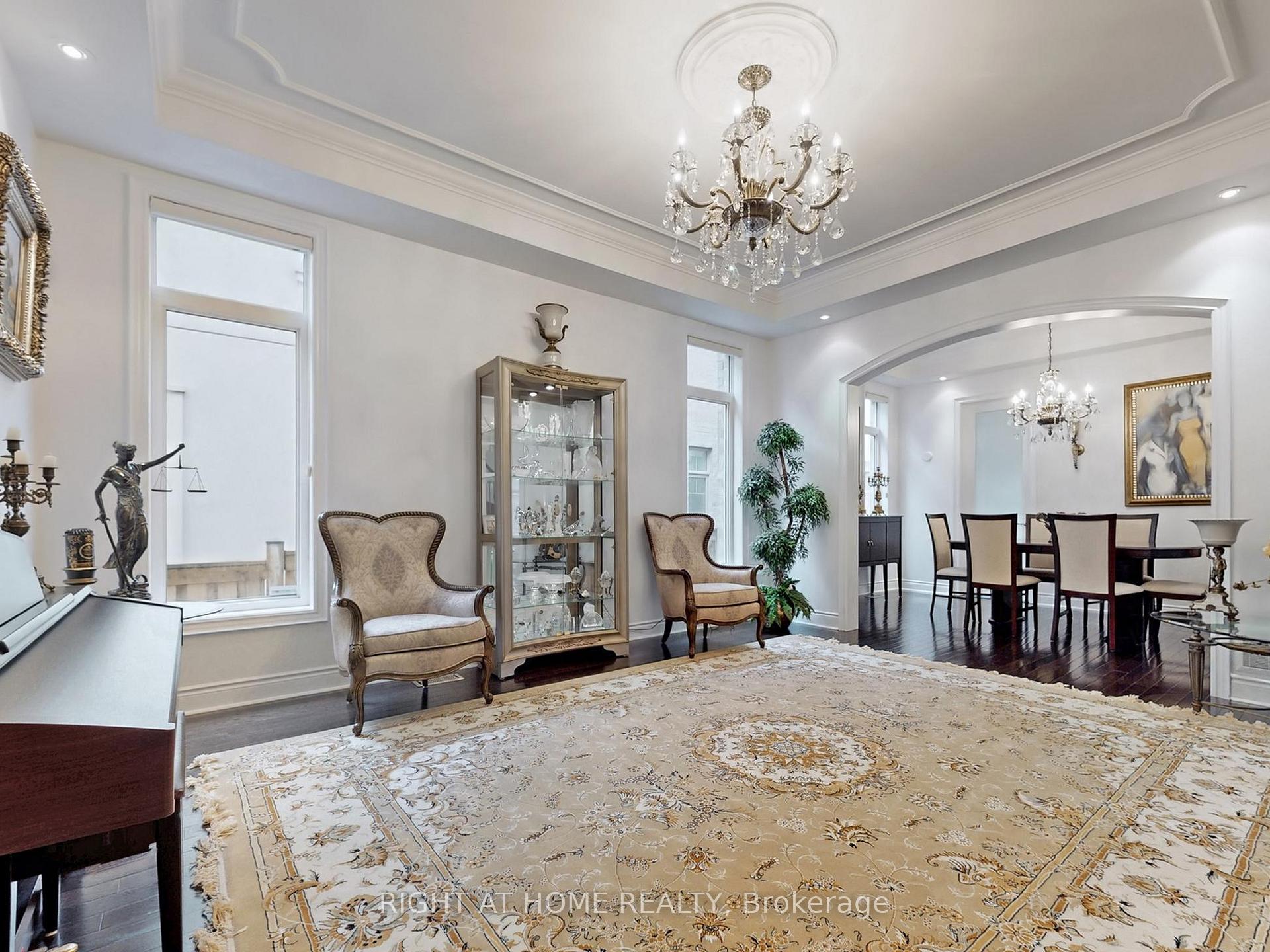 Photo 5 of 80 Puccini Drive, Richmond Hill, Oak Ridges — HOMEH