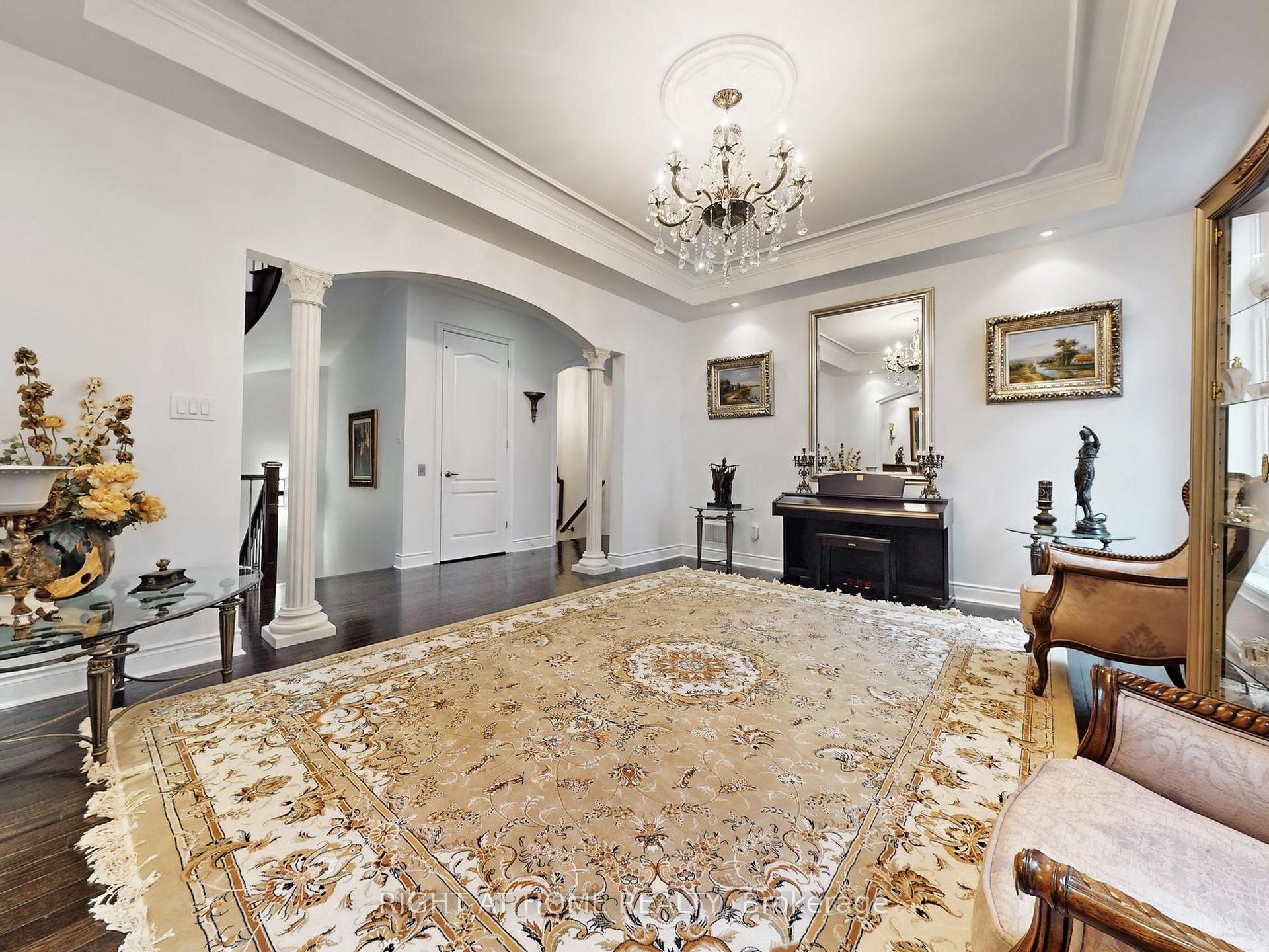 Photo 6 of 80 Puccini Drive, Richmond Hill, Oak Ridges — HOMEH