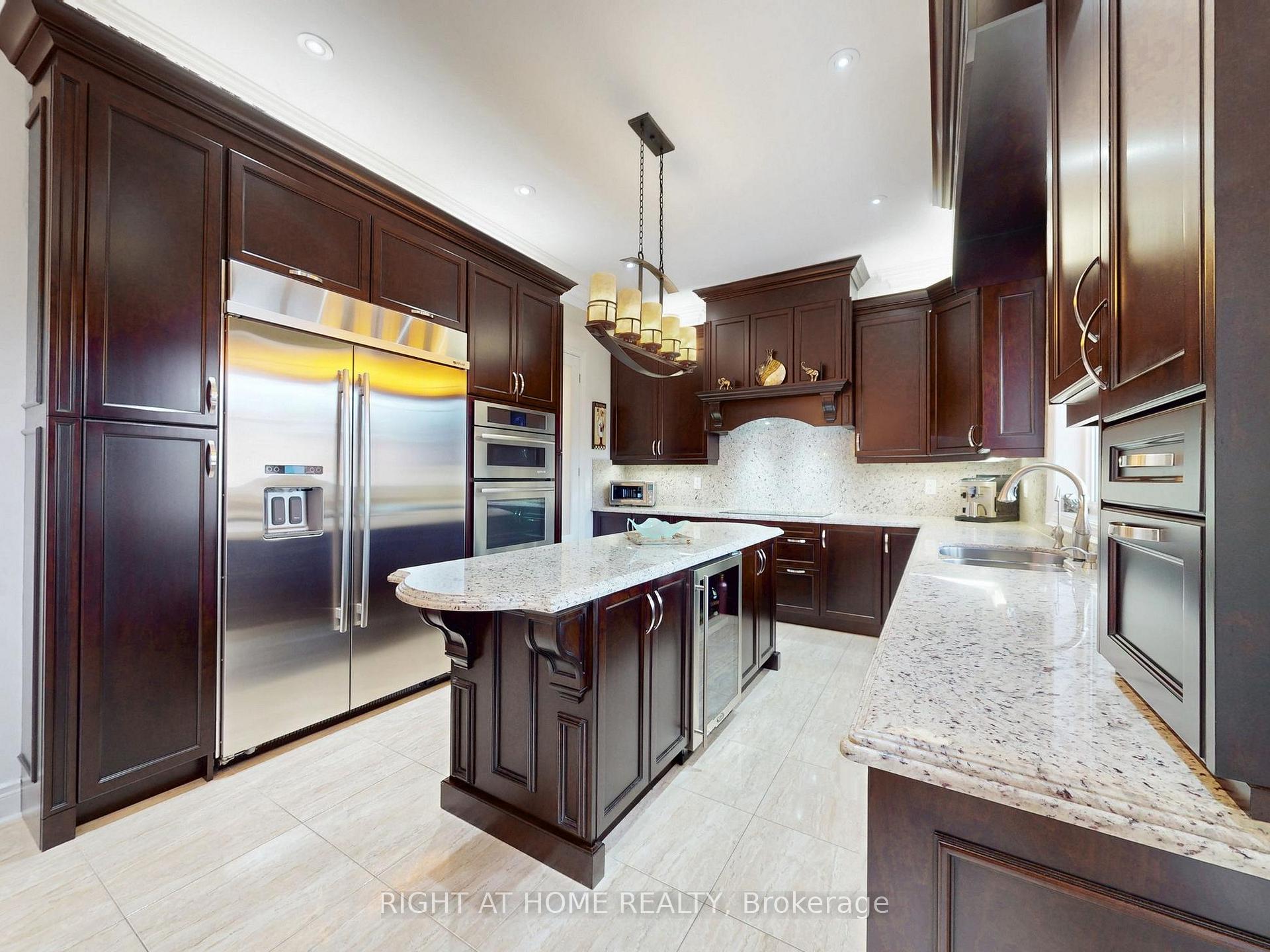 Photo 13 of 80 Puccini Drive, Richmond Hill, Oak Ridges — HOMEH