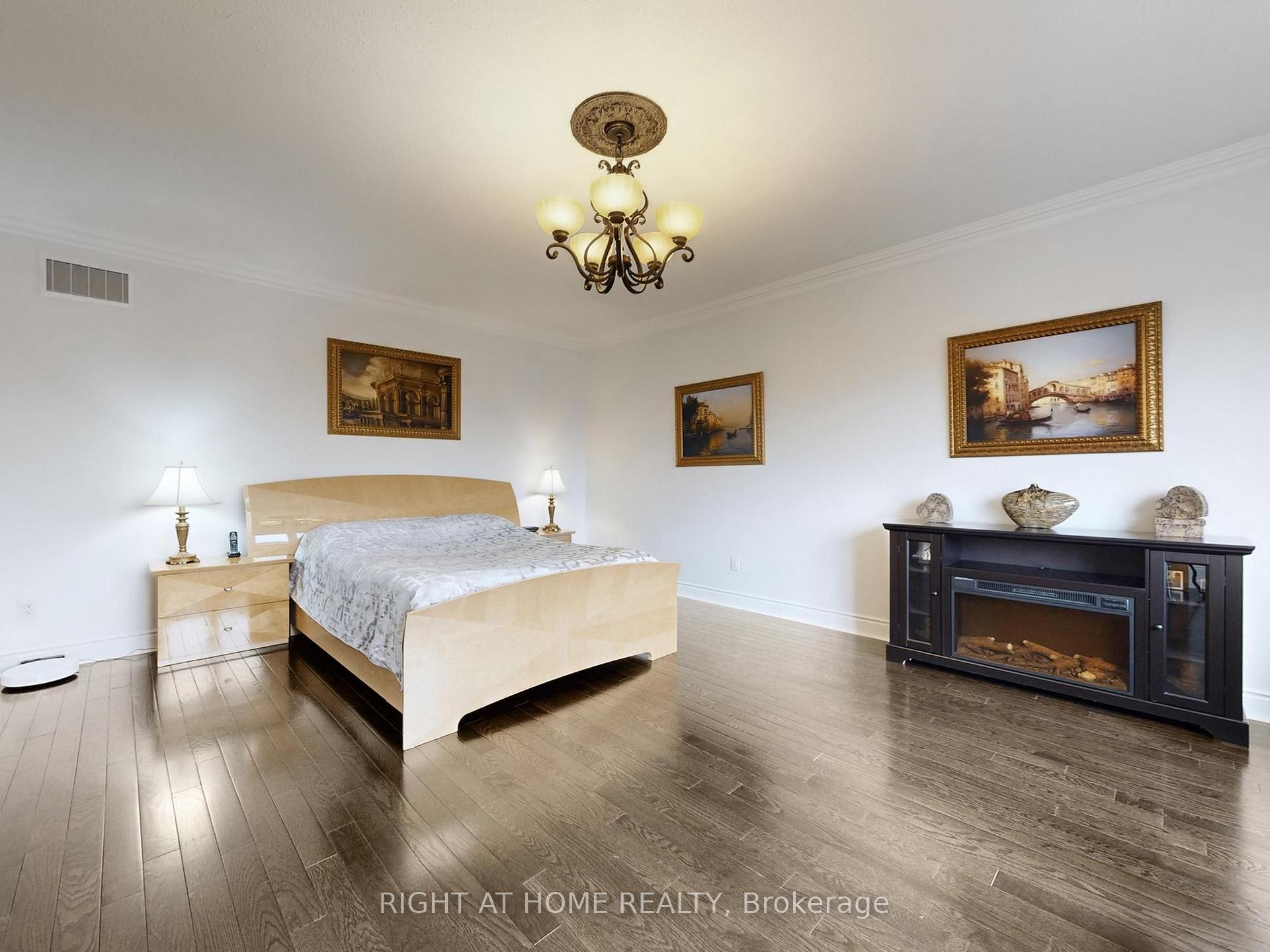Photo 21 of 80 Puccini Drive, Richmond Hill, Oak Ridges — HOMEH
