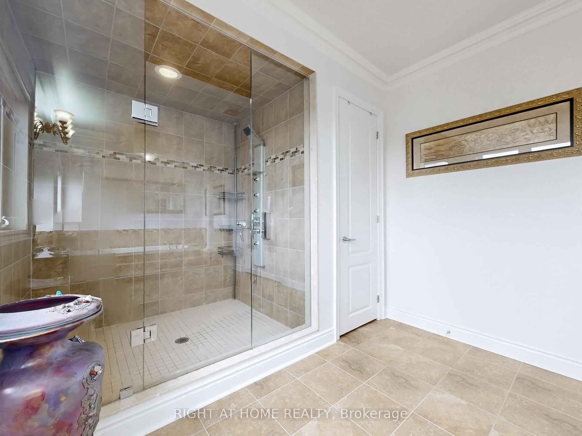 Photo 24 of 80 Puccini Drive, Richmond Hill, Oak Ridges — HOMEH
