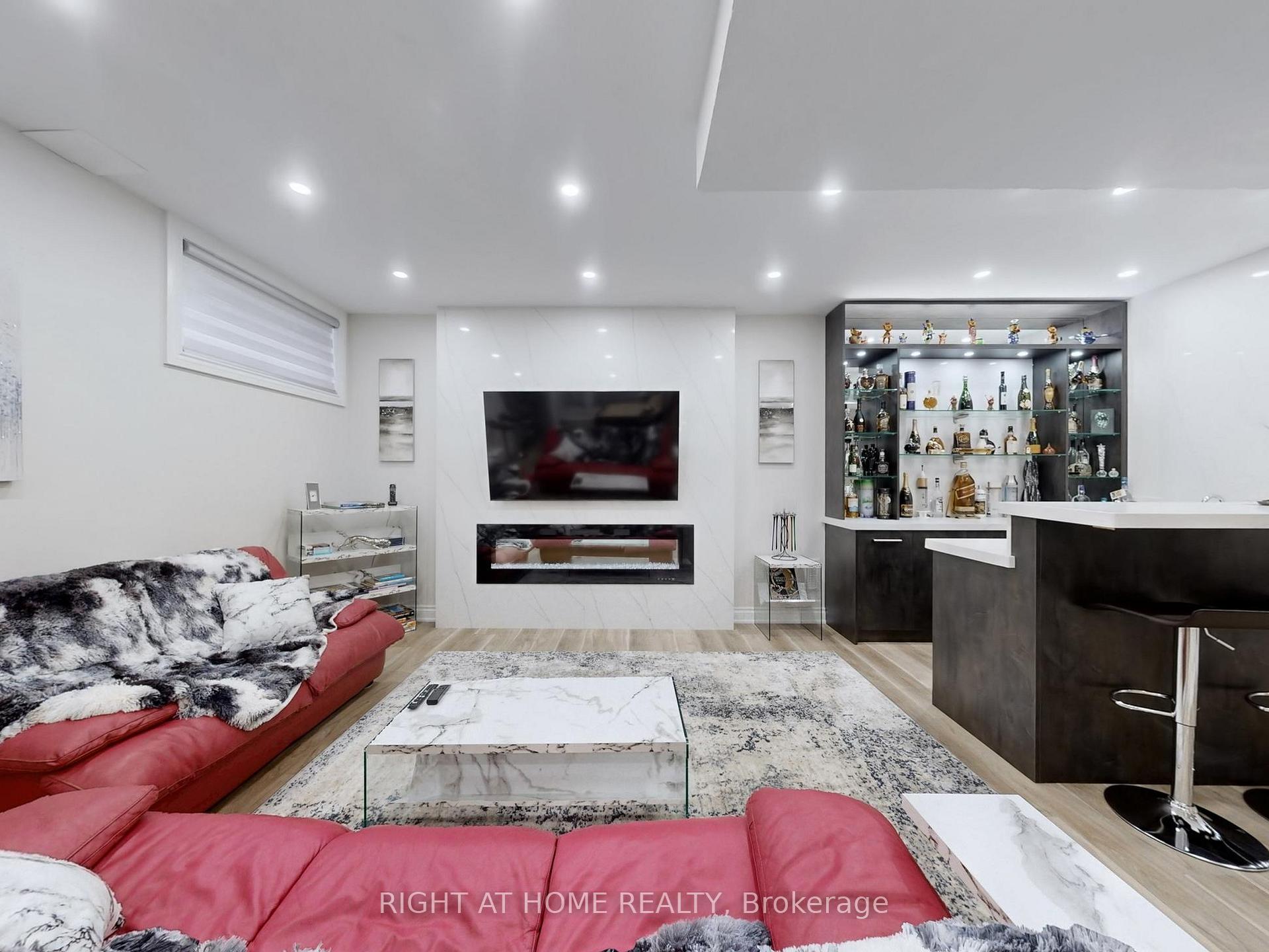 Photo 34 of 80 Puccini Drive, Richmond Hill, Oak Ridges — HOMEH