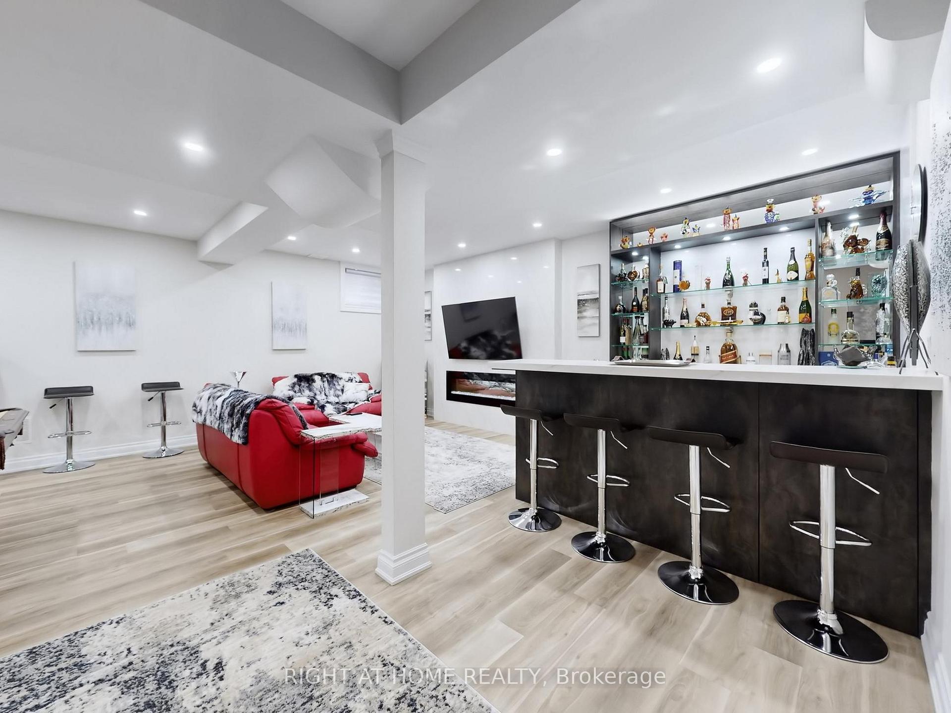 Photo 37 of 80 Puccini Drive, Richmond Hill, Oak Ridges — HOMEH