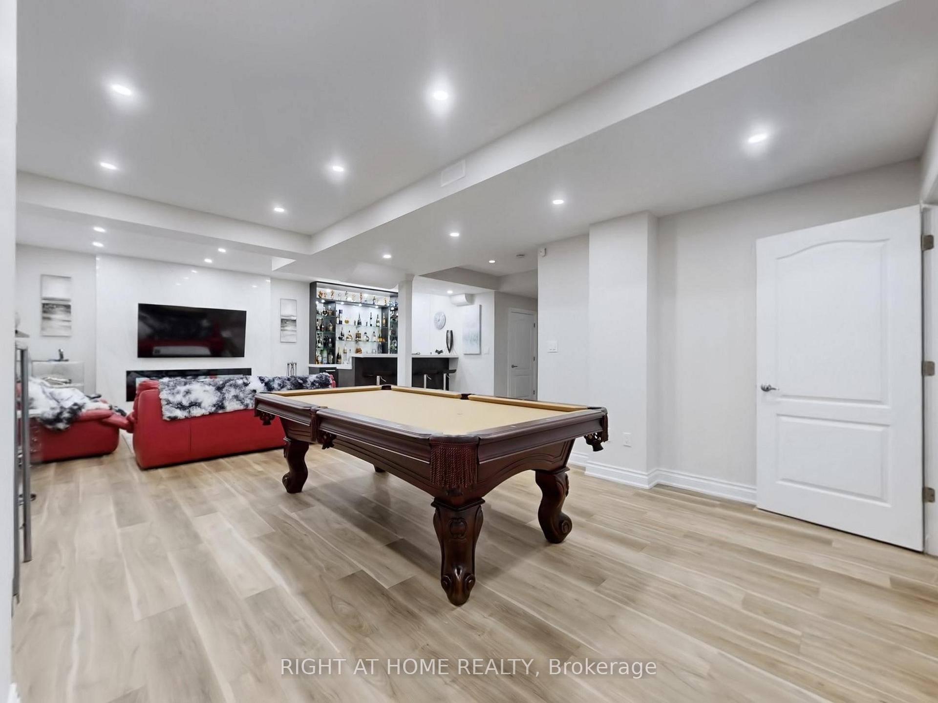 Photo 38 of 80 Puccini Drive, Richmond Hill, Oak Ridges — HOMEH
