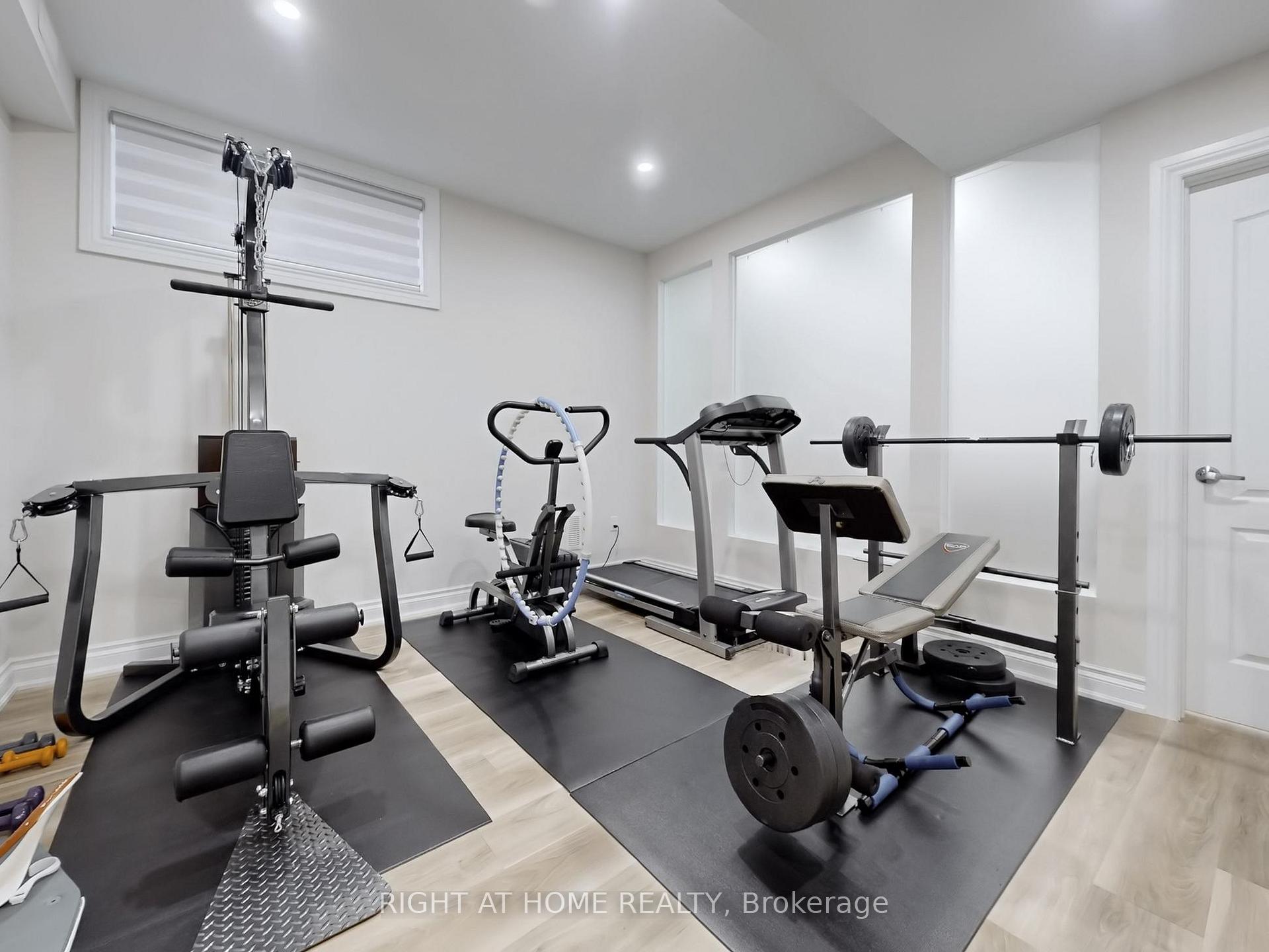 Photo 39 of 80 Puccini Drive, Richmond Hill, Oak Ridges — HOMEH
