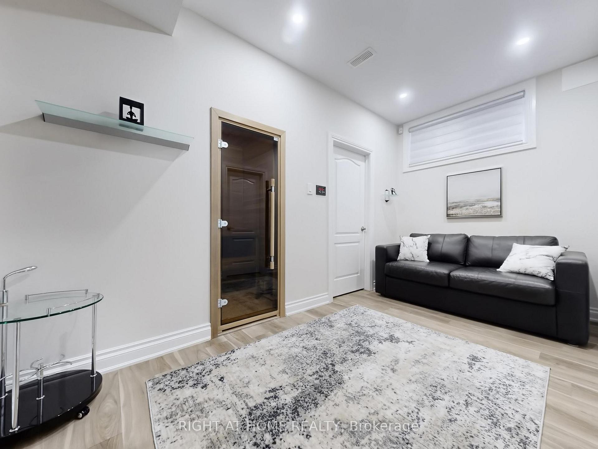 Photo 42 of 80 Puccini Drive, Richmond Hill, Oak Ridges — HOMEH