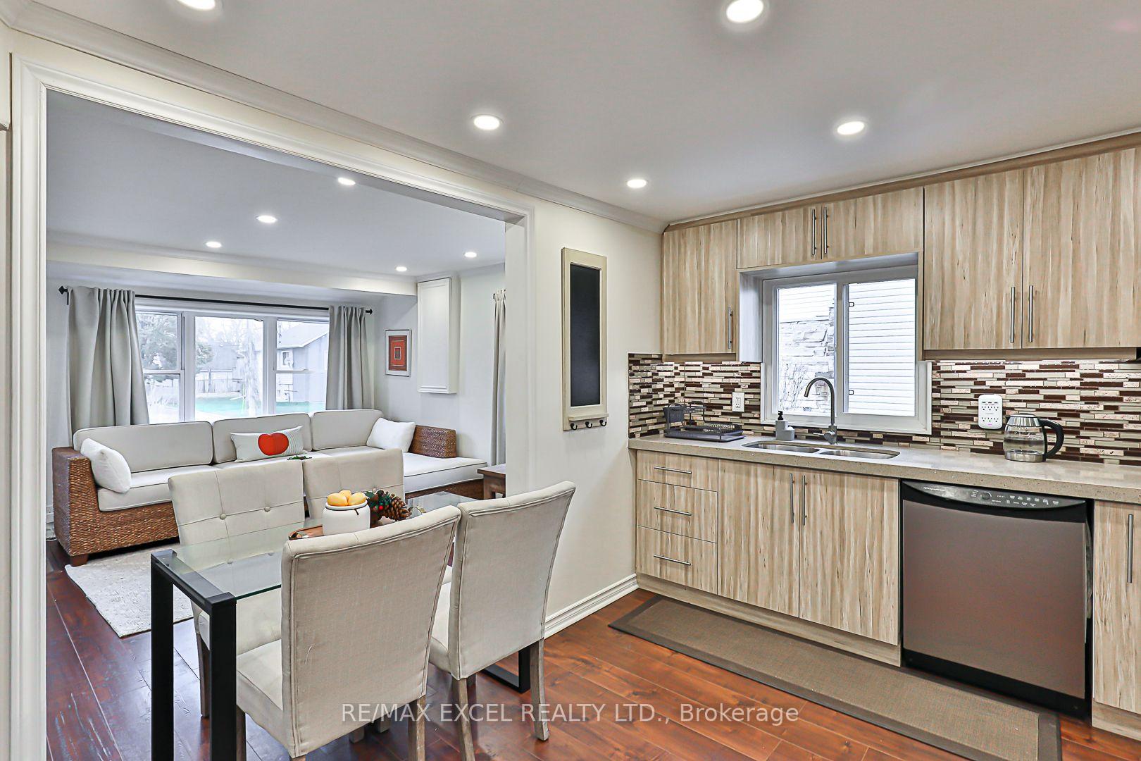 Photo 14 of 255 Parkway Avenue, Georgina, Keswick South — HOMEH