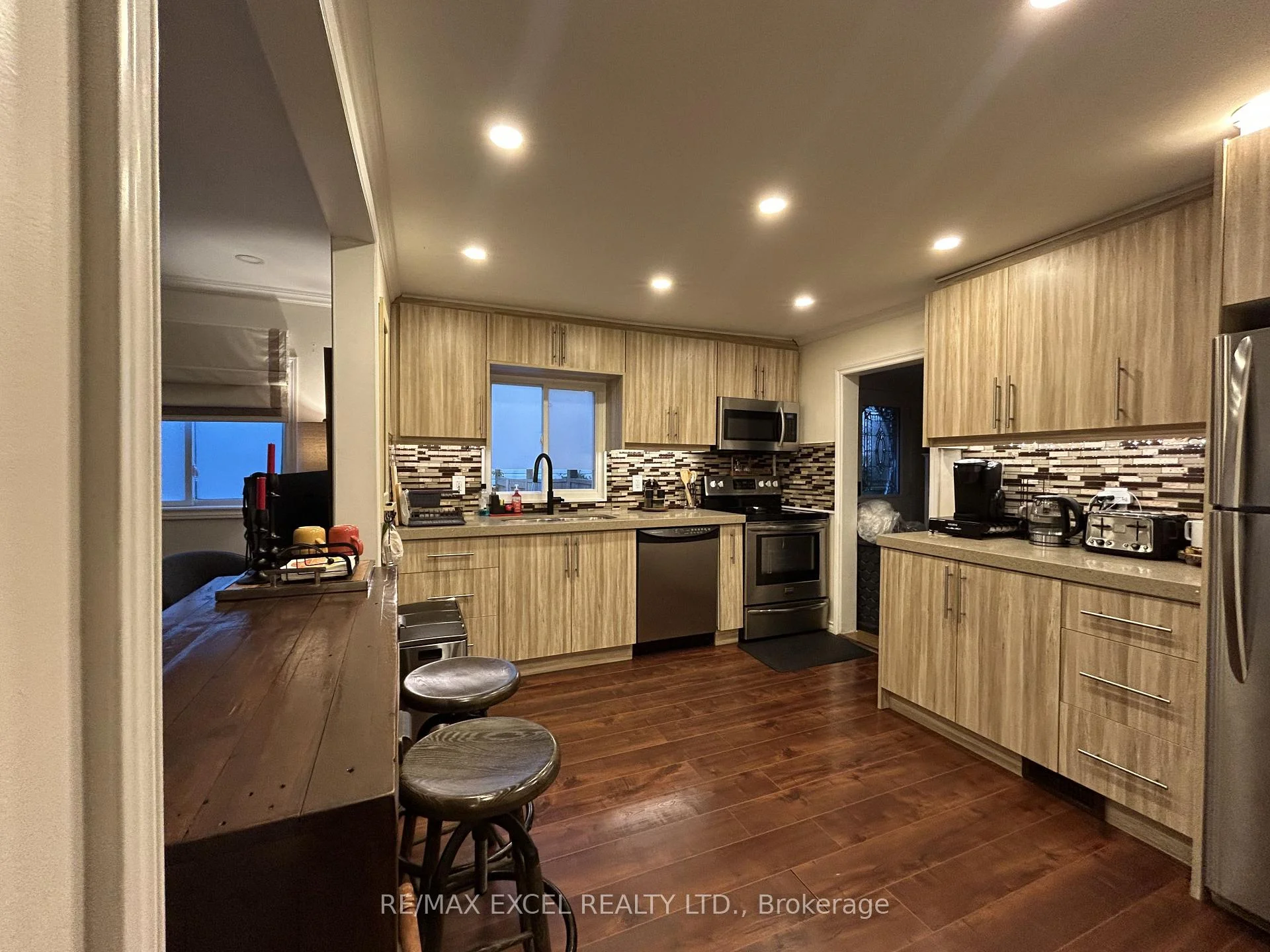 Photo 16 of 255 Parkway Avenue, Georgina, Keswick South — HOMEH