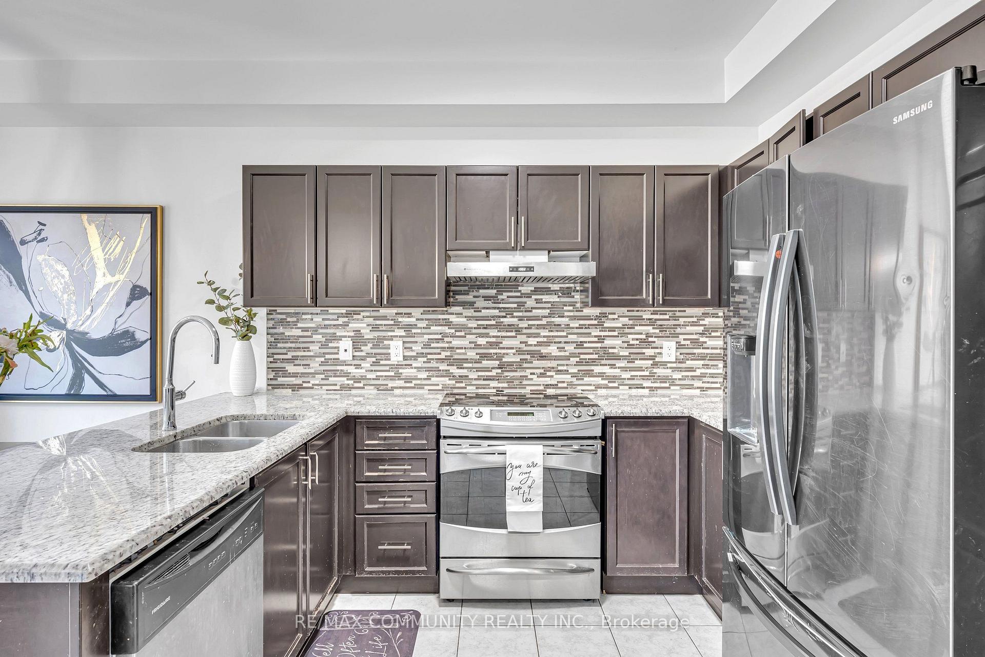 Photo 13 of 129 Mingay Avenue, Markham, Wismer — HOMEH