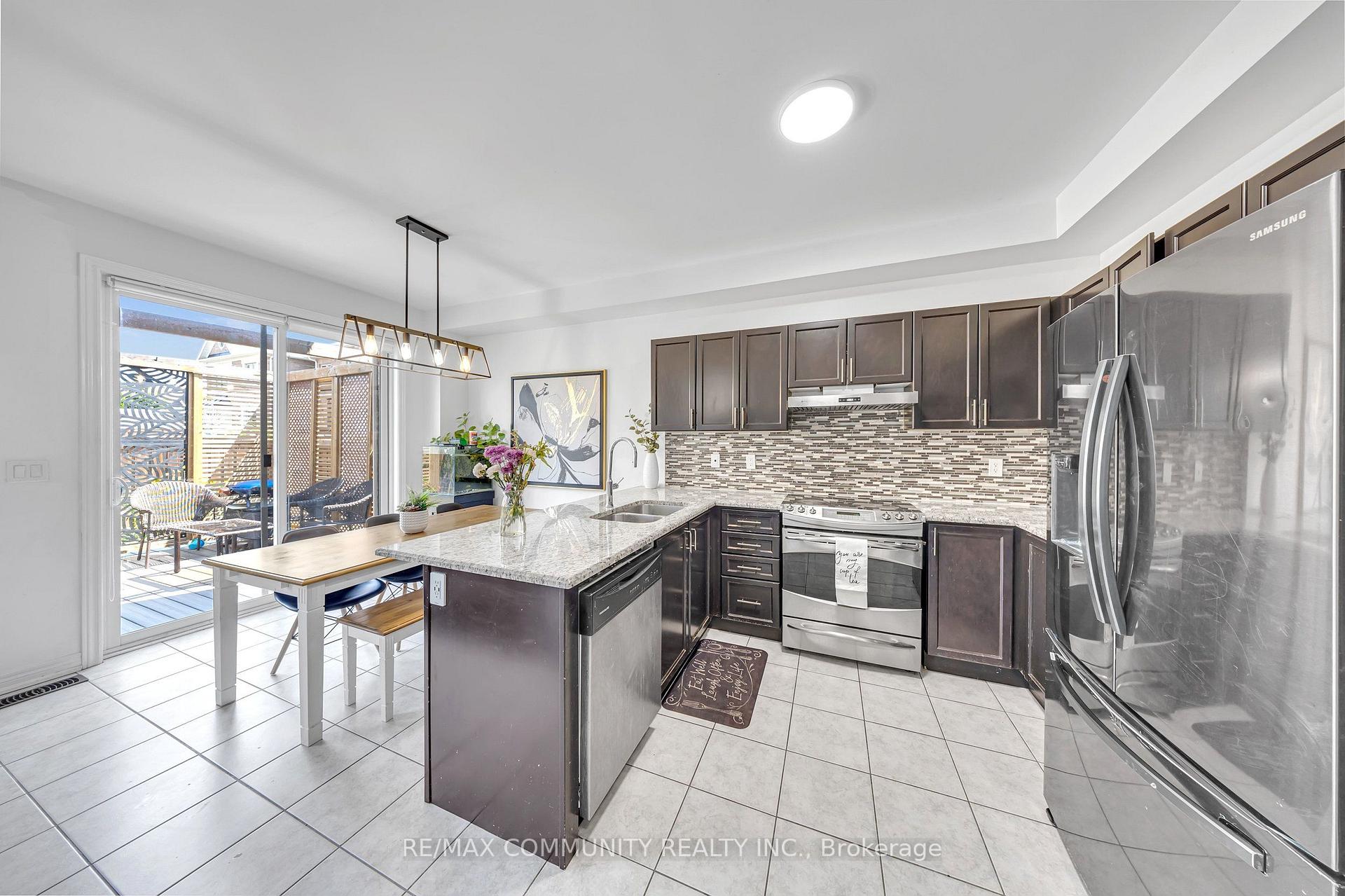 Photo 14 of 129 Mingay Avenue, Markham, Wismer — HOMEH