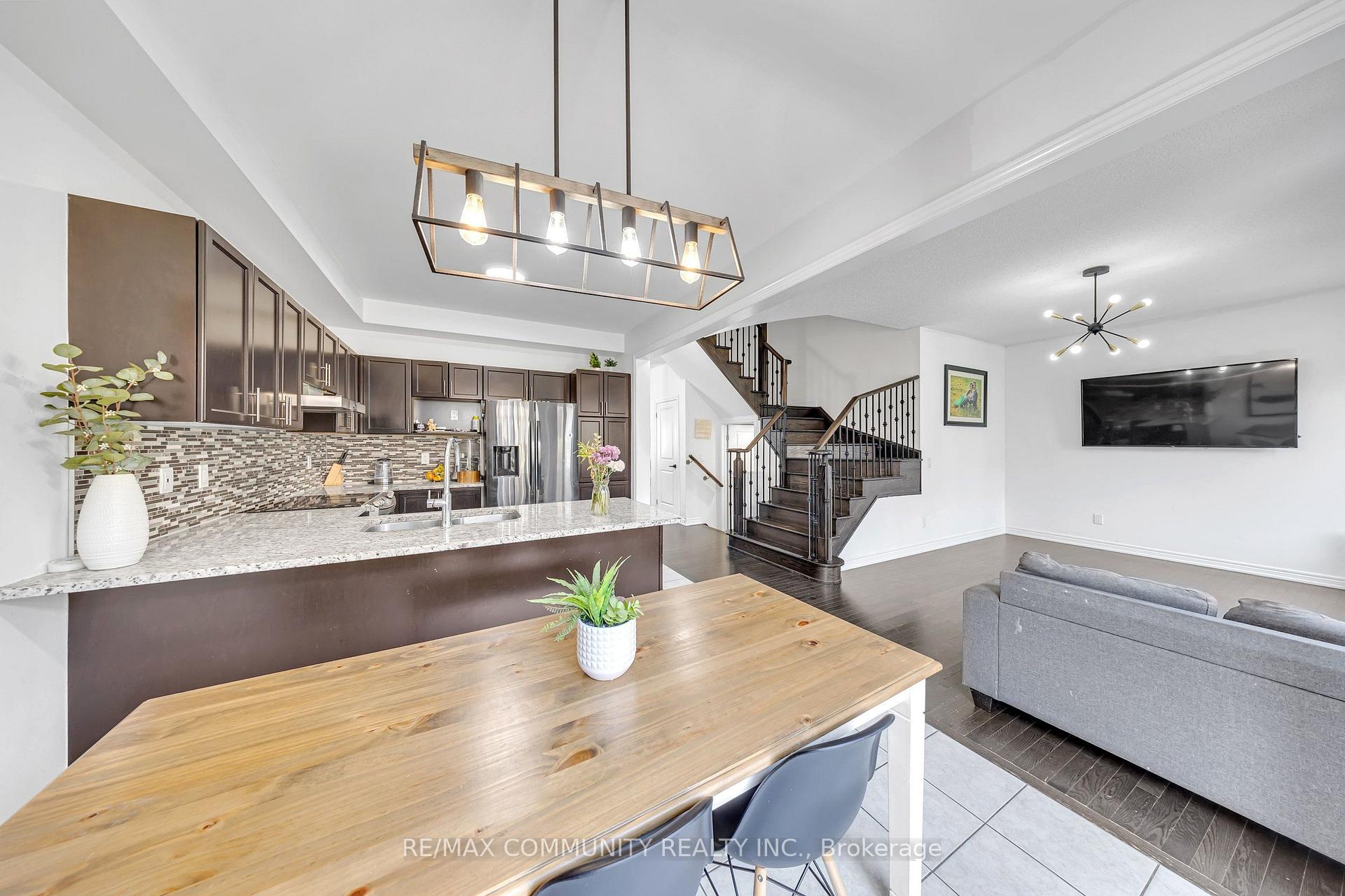 Photo 16 of 129 Mingay Avenue, Markham, Wismer — HOMEH