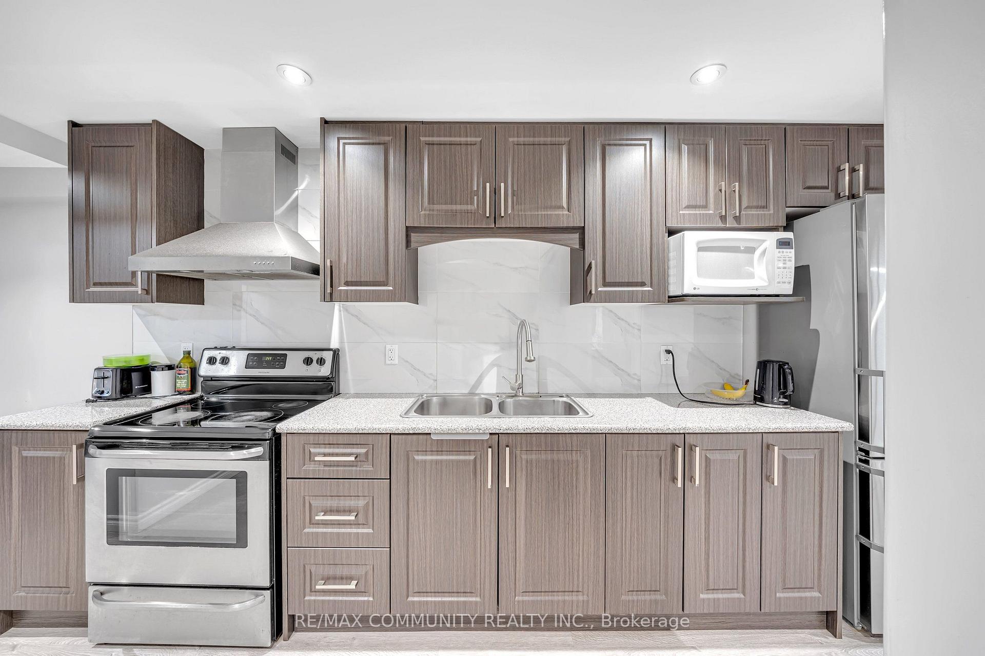 Photo 26 of 129 Mingay Avenue, Markham, Wismer — HOMEH