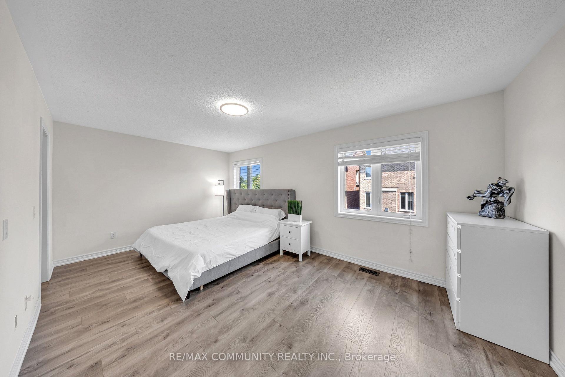 Photo 43 of 129 Mingay Avenue, Markham, Wismer — HOMEH