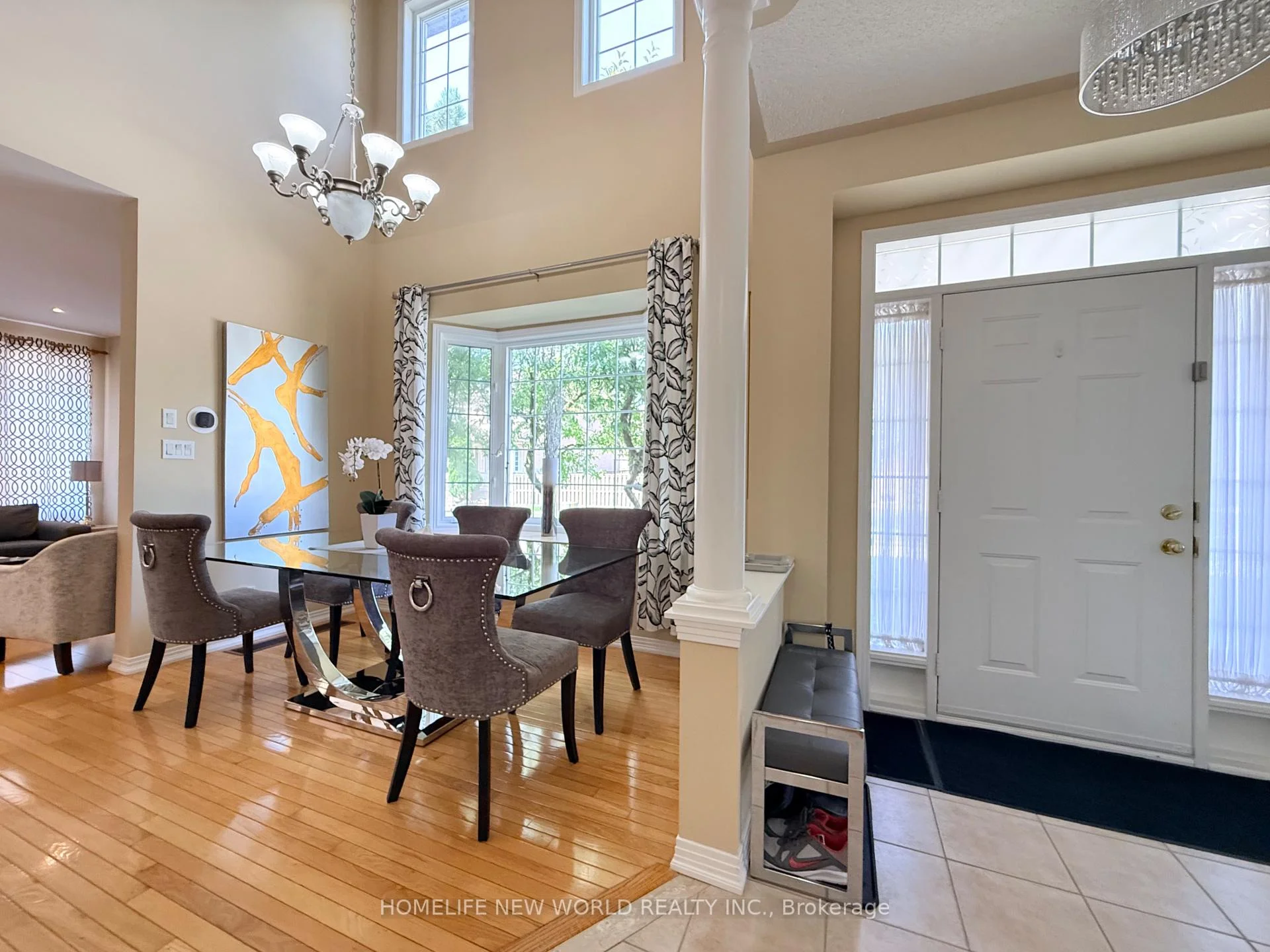 Photo 3 of 63 Southbrook Crescent, Markham, Cachet — HOMEH