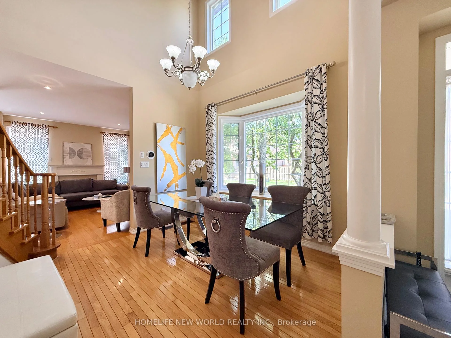 Photo 8 of 63 Southbrook Crescent, Markham, Cachet — HOMEH