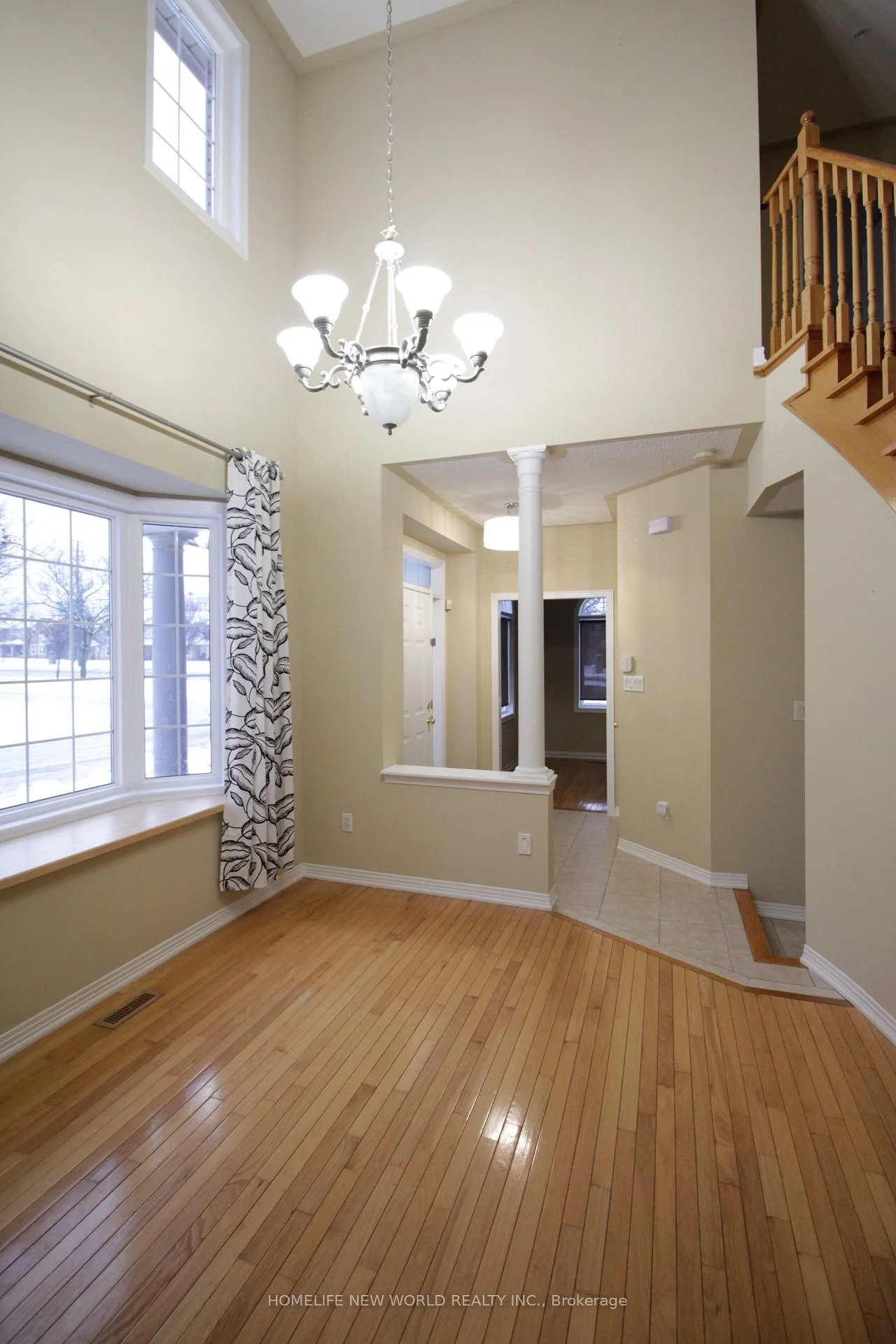 Photo 6 of 63 Southbrook Crescent, Markham, Cachet — HOMEH