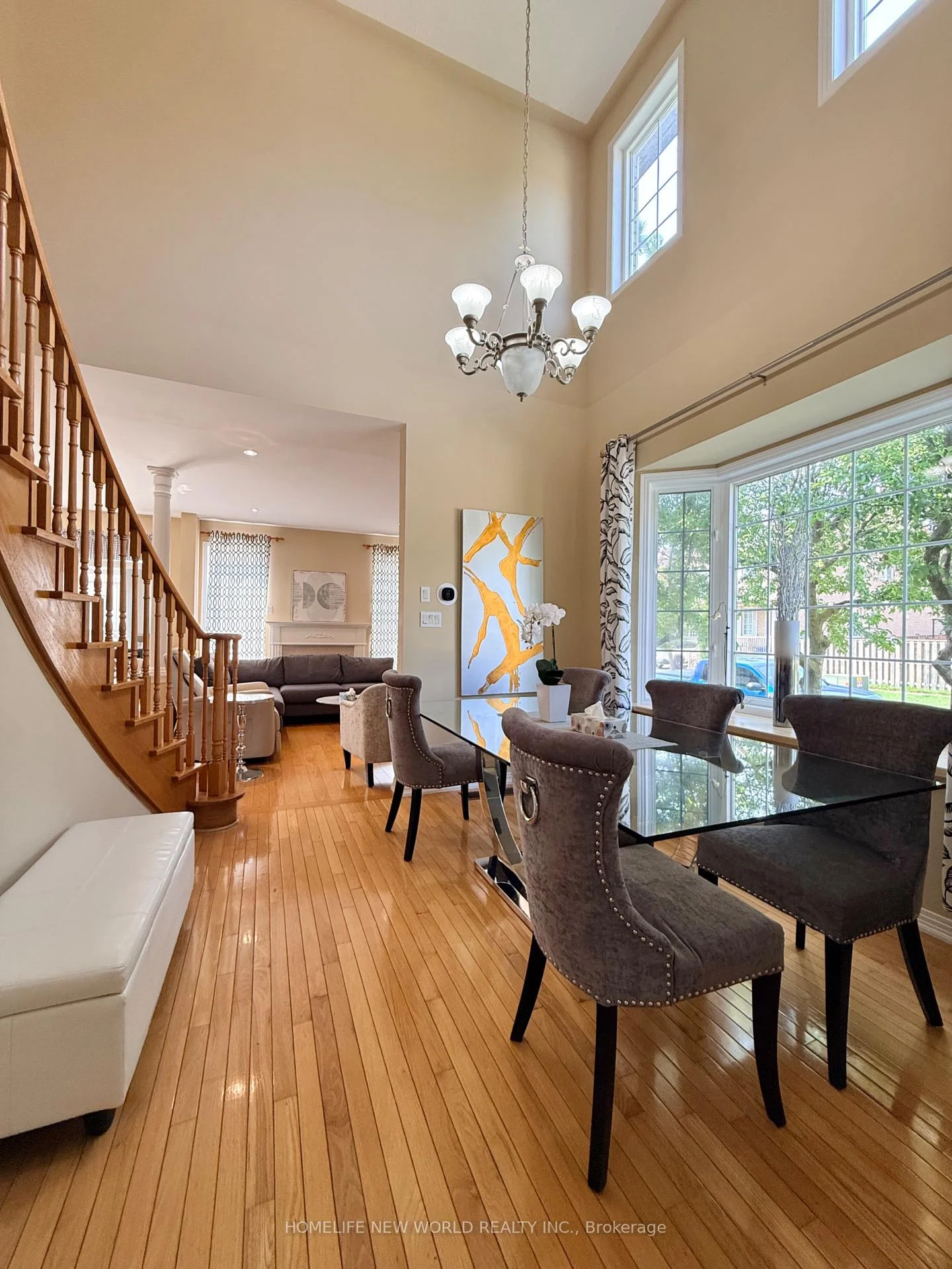 Photo 10 of 63 Southbrook Crescent, Markham, Cachet — HOMEH