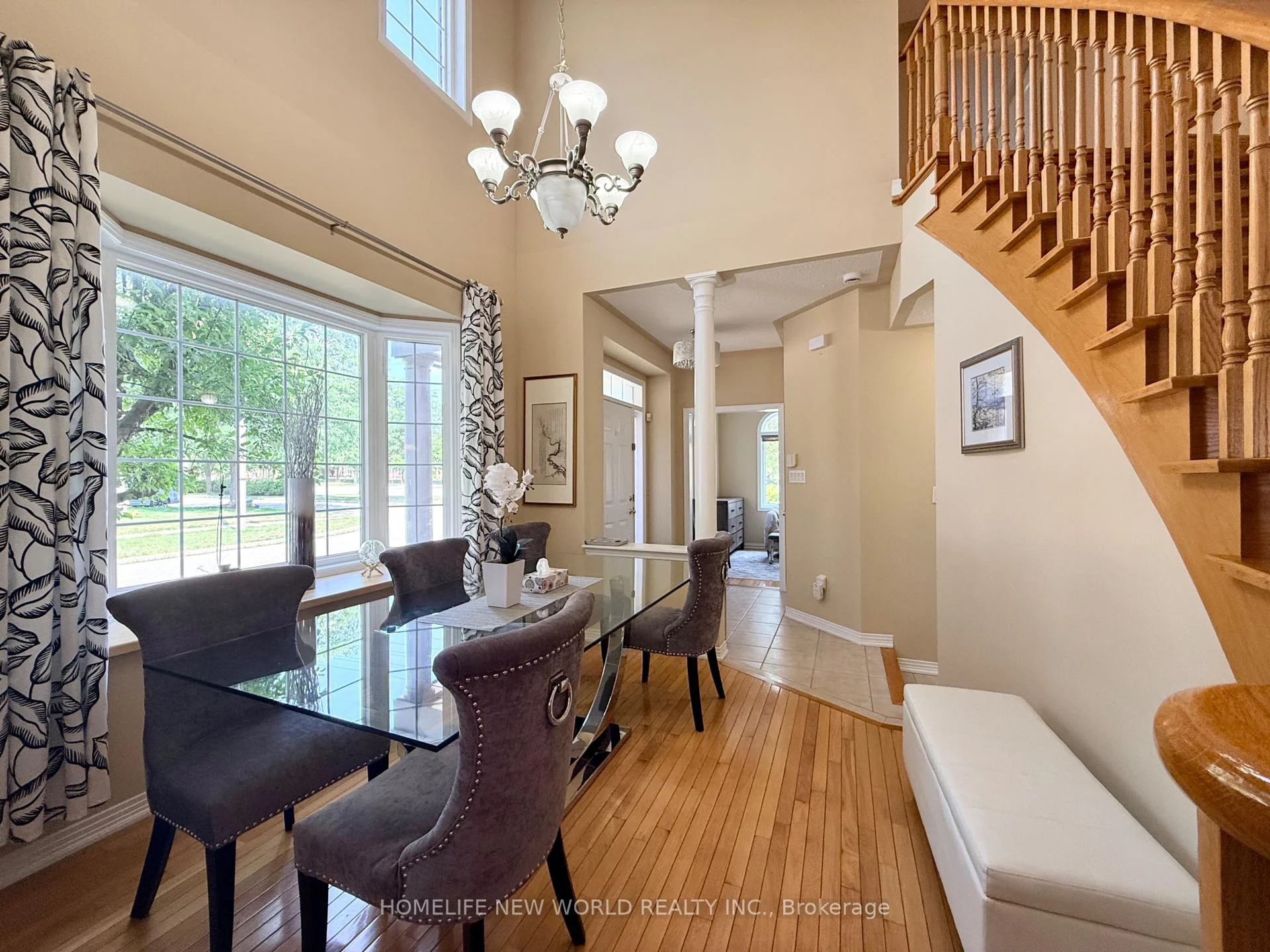 Photo 13 of 63 Southbrook Crescent, Markham, Cachet — HOMEH