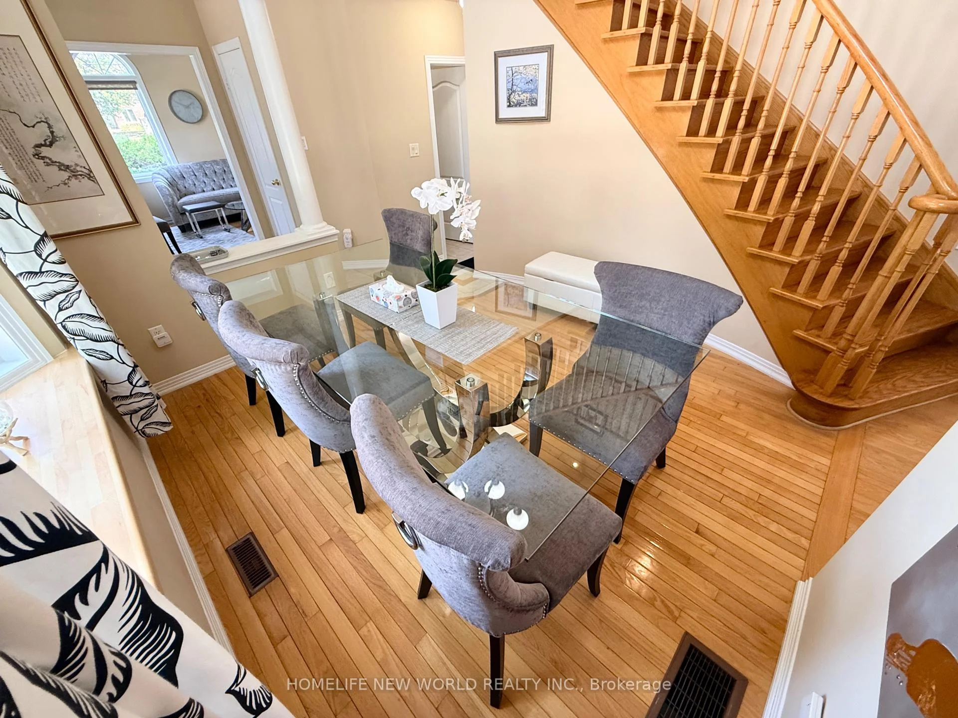 Photo 17 of 63 Southbrook Crescent, Markham, Cachet — HOMEH