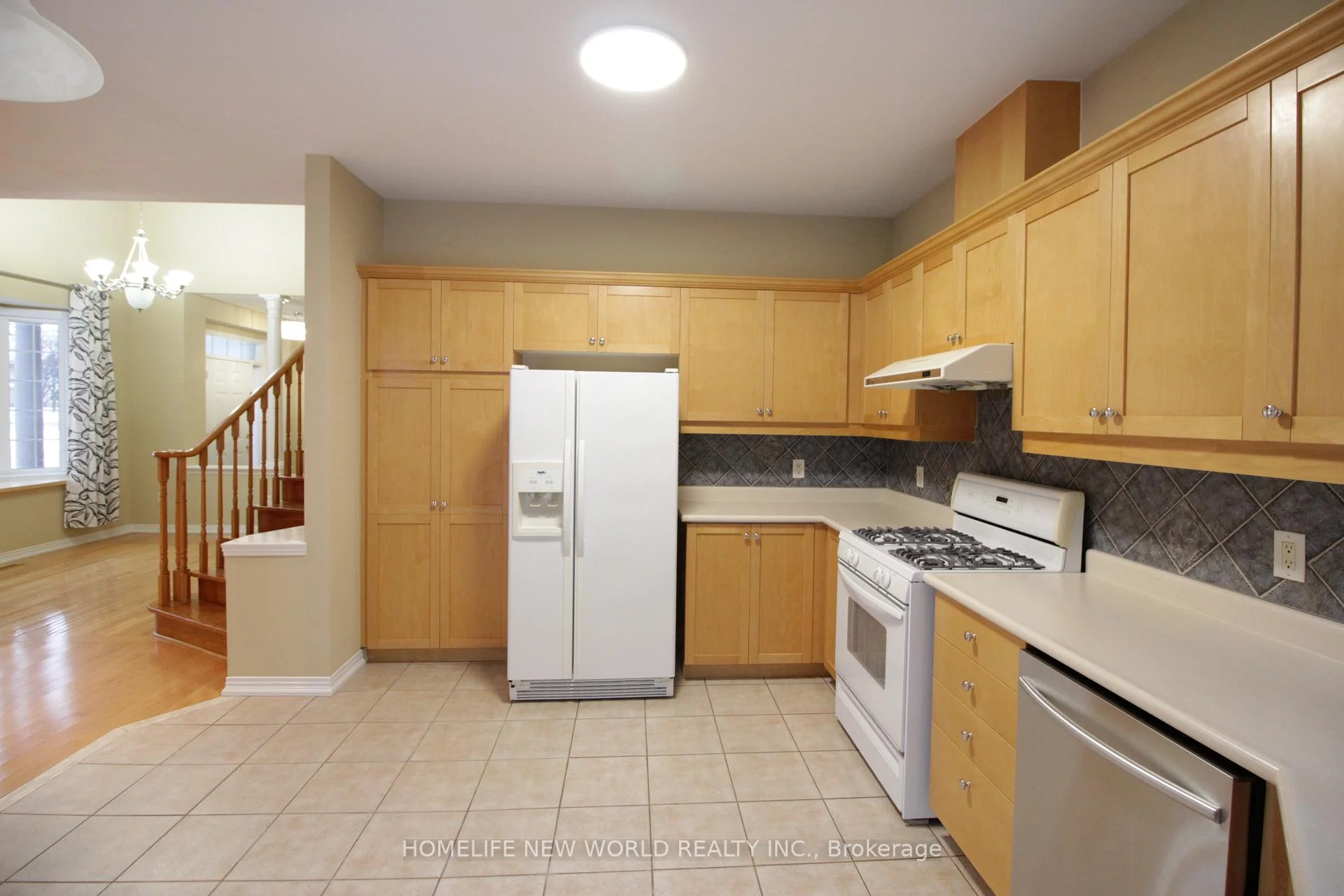 Photo 18 of 63 Southbrook Crescent, Markham, Cachet — HOMEH