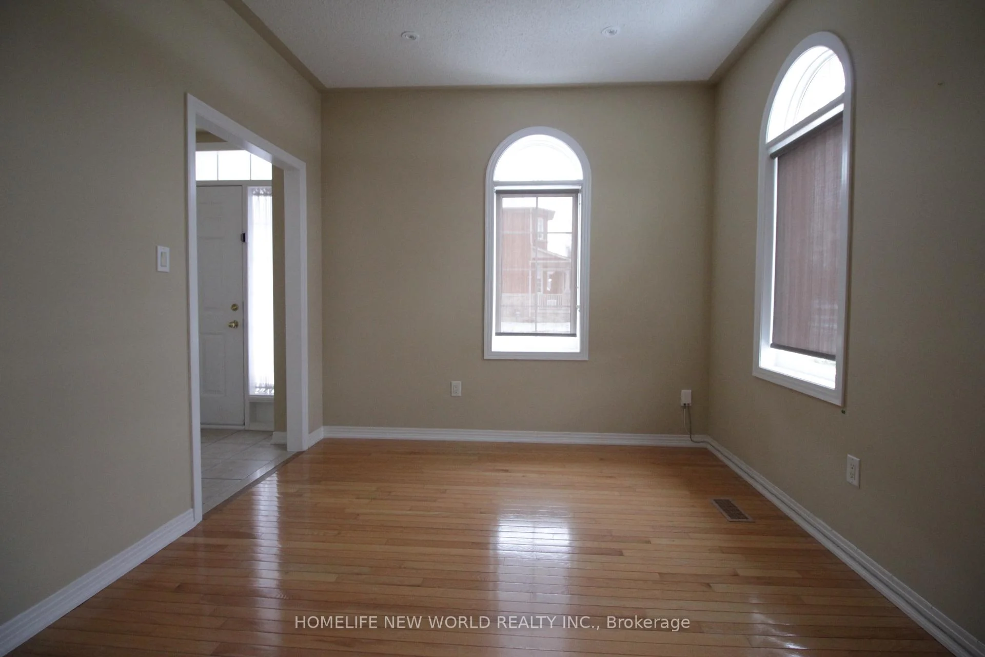 Photo 25 of 63 Southbrook Crescent, Markham, Cachet — HOMEH