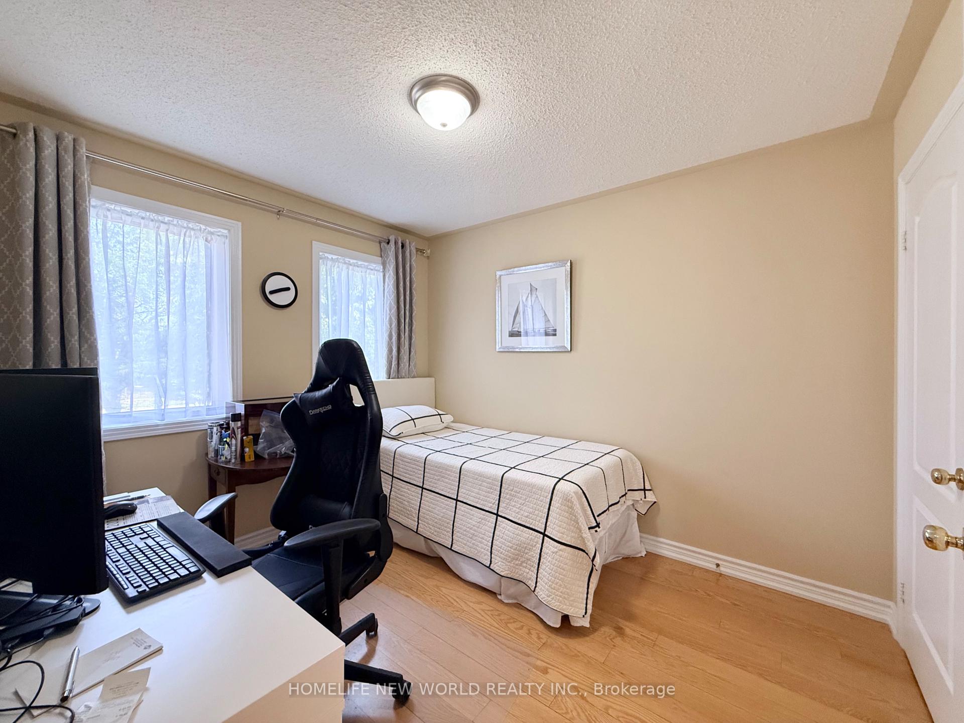 Photo 64 of 63 Southbrook Crescent, Markham, Cachet — HOMEH
