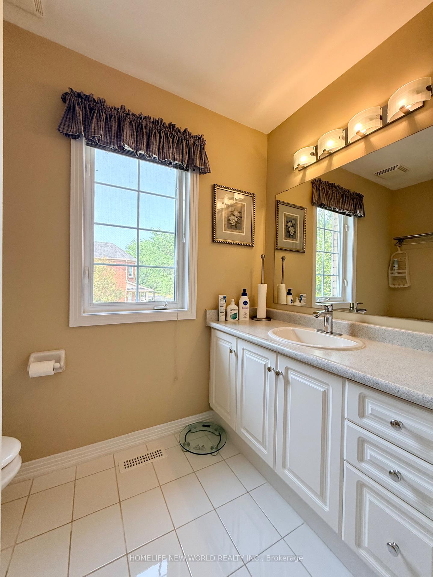 Photo 67 of 63 Southbrook Crescent, Markham, Cachet — HOMEH