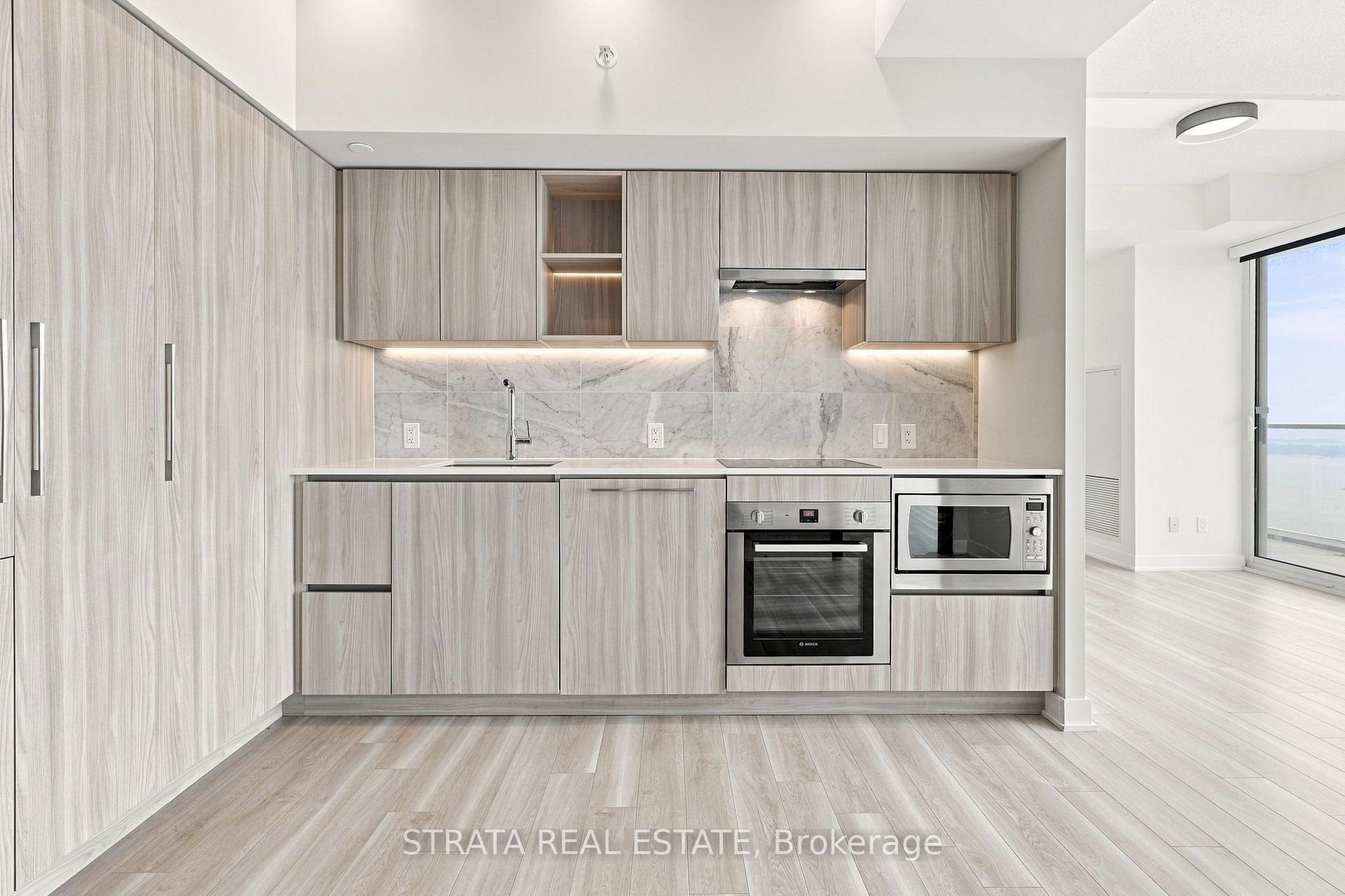 Photo 5 of Unit 4111, 19 Bathurst Street, Toronto, Niagara — HOMEH