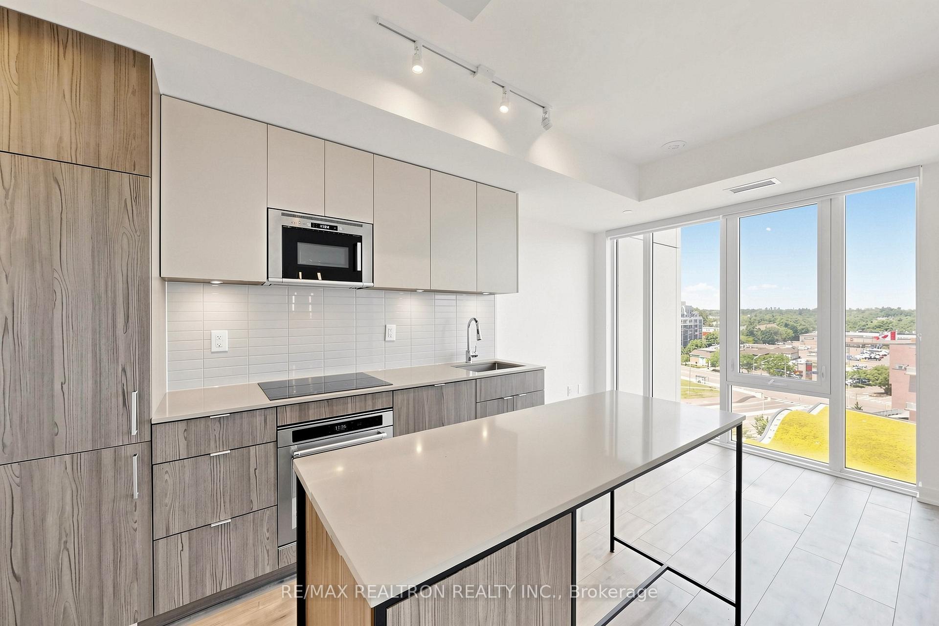 Front of Unit 817, 220 Missinnihe Way