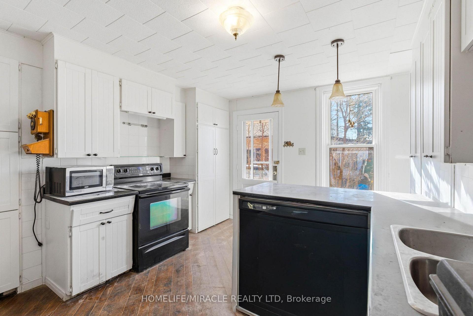 Photo 16 of 114 Frances Street, Ingersoll, Ingersoll - South — HOMEH