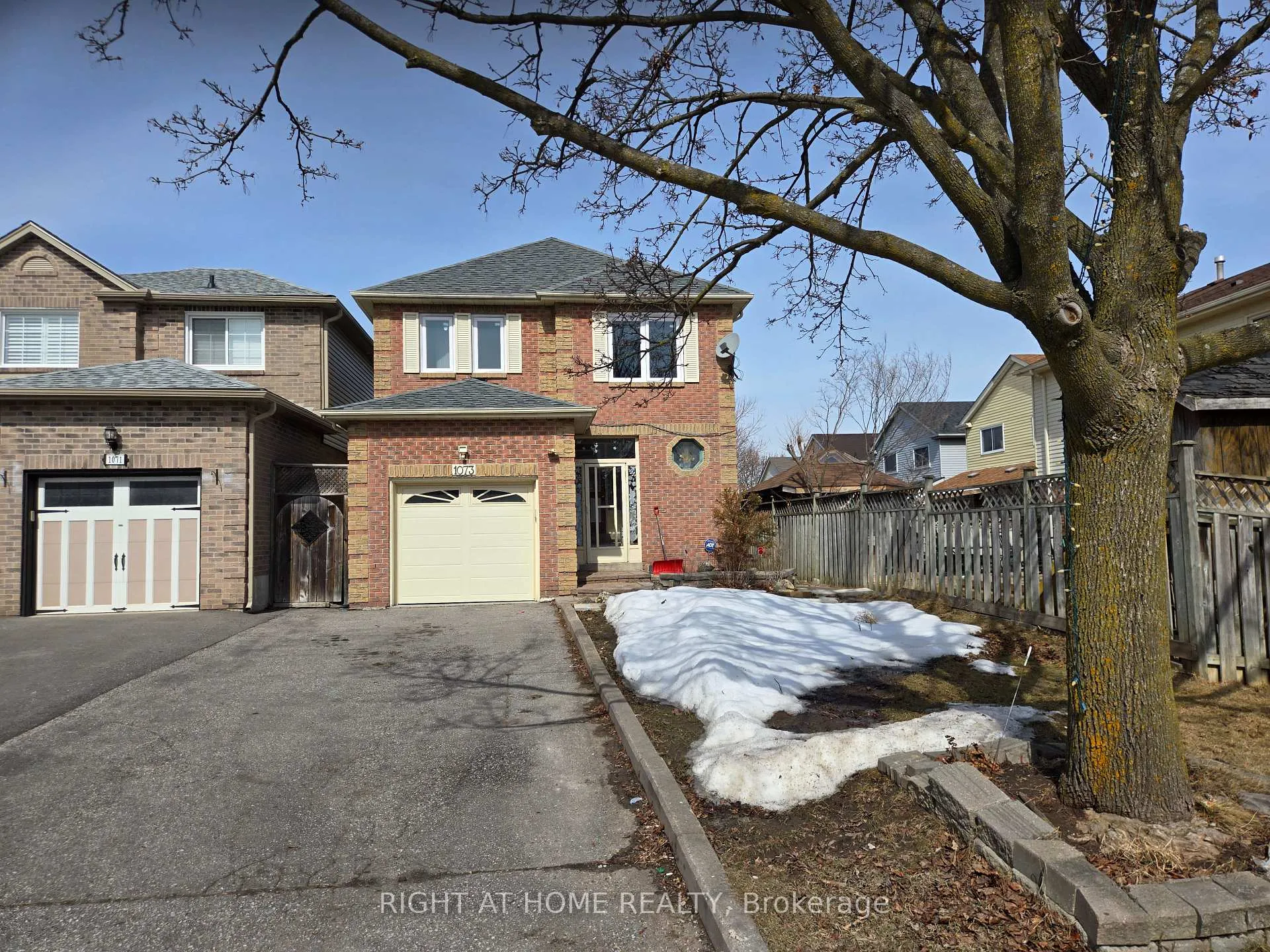 Photo 1 of 1073 Rathmore Crescent, Pickering, Liverpool — HOMEH