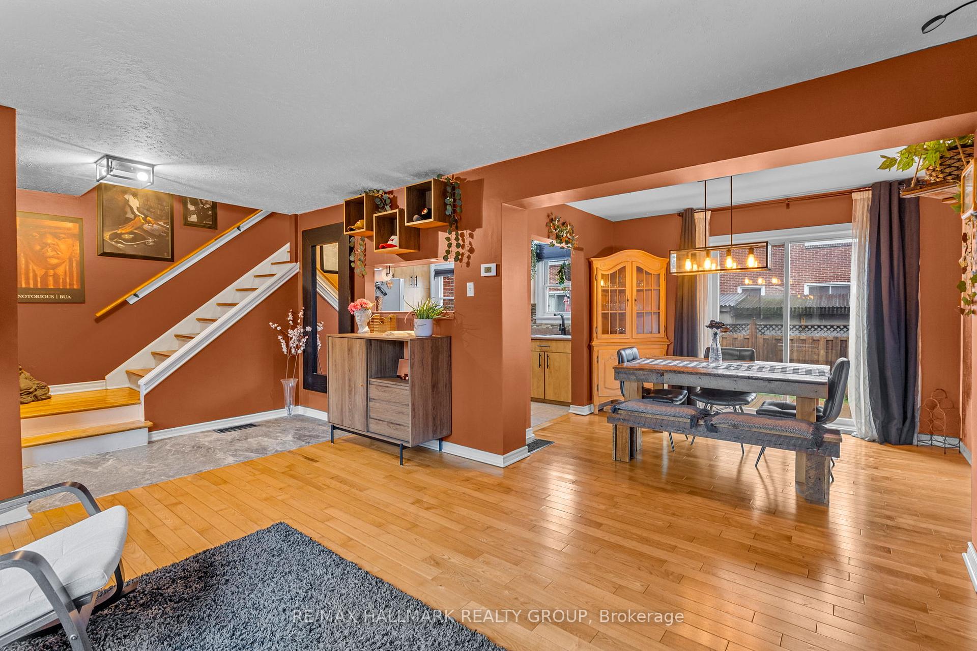 Photo 7 of 779 Borthwick Avenue, Ottawa, Castle Heights/Rideau High — HOMEH