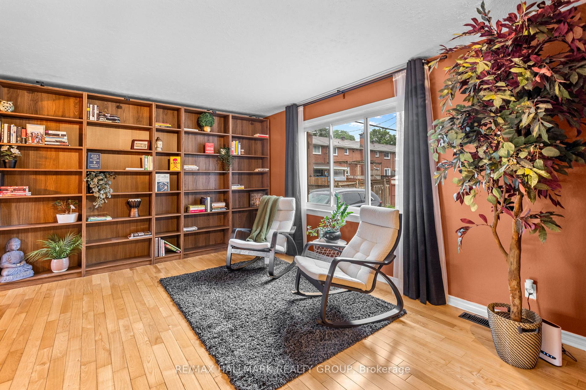 Photo 8 of 779 Borthwick Avenue, Ottawa, Castle Heights/Rideau High — HOMEH