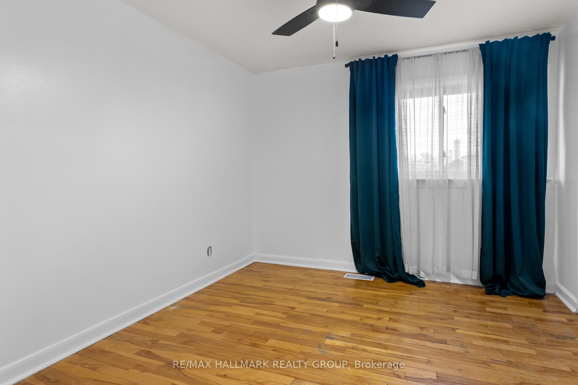 Photo 23 of 779 Borthwick Avenue, Ottawa, Castle Heights/Rideau High — HOMEH