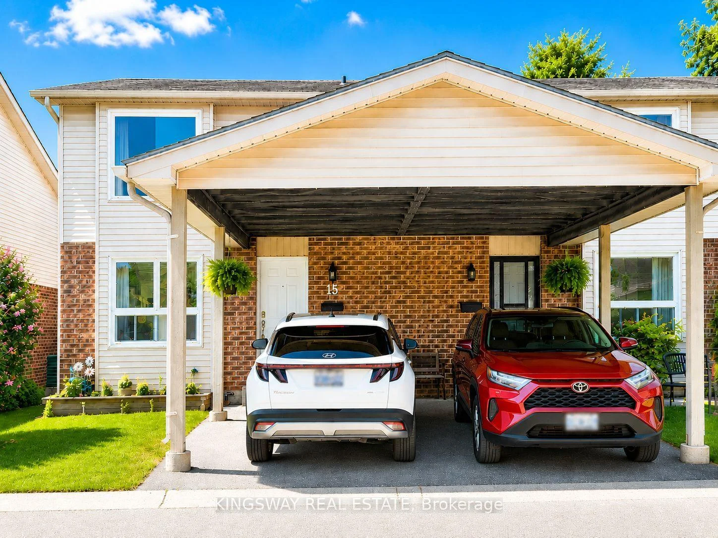 Front of Unit #15, 450 Pond Mills Road