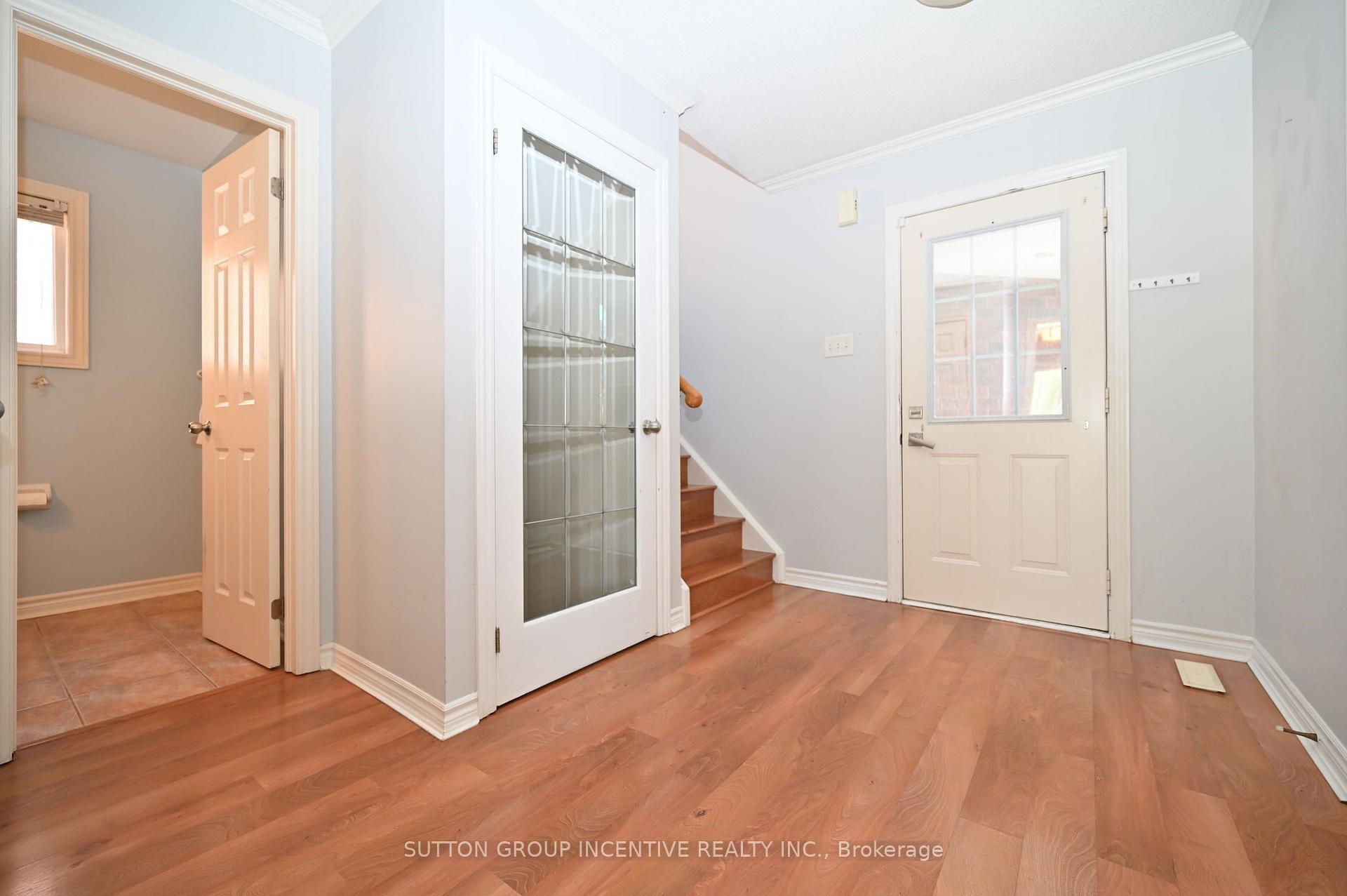 Photo 17 of 14 Brown Wood Drive, Barrie, Little Lake — HOMEH