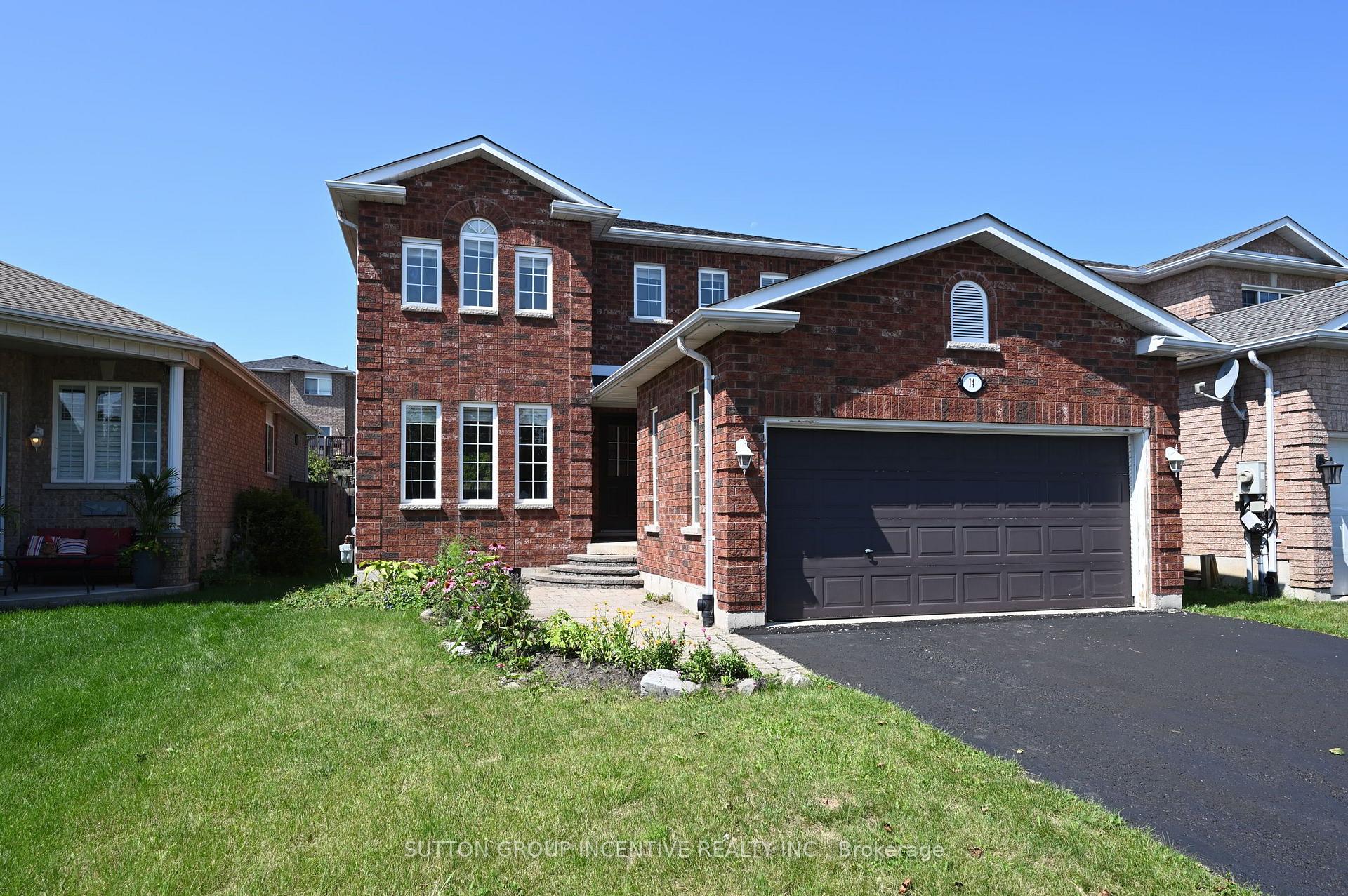 Photo 36 of 14 Brown Wood Drive, Barrie, Little Lake — HOMEH