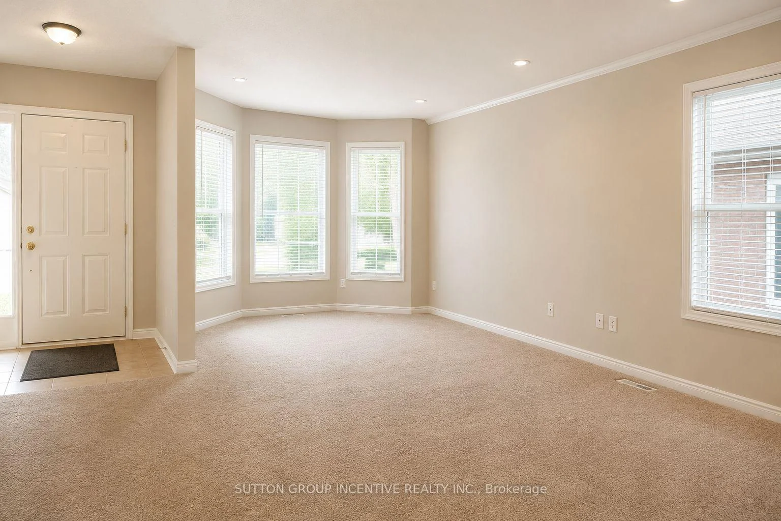 Photo 10 of 174 Maplewood Drive, Essa, Angus — HOMEH