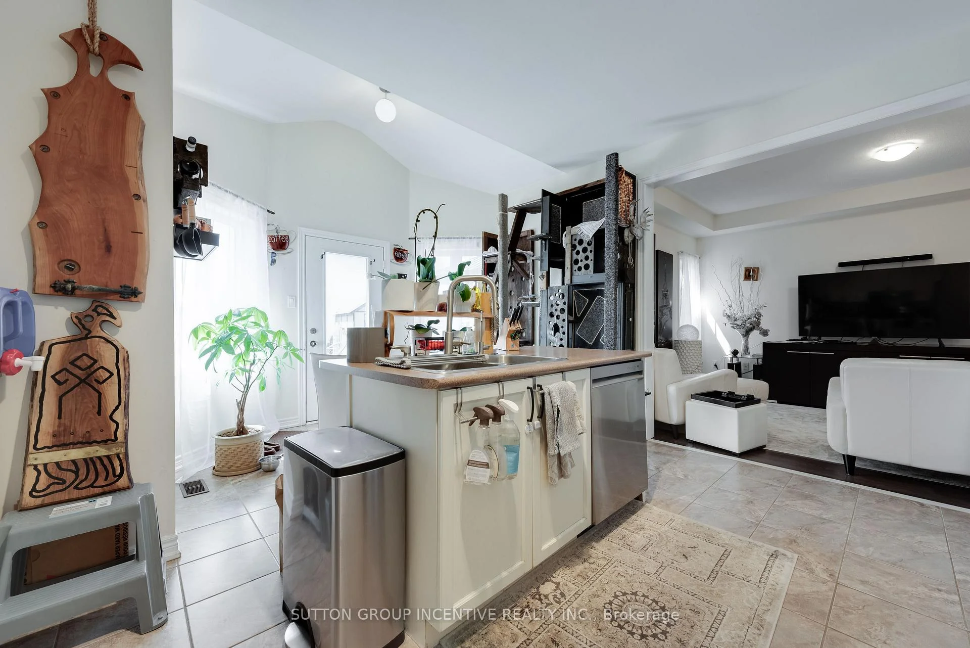 Photo 21 of 174 Maplewood Drive, Essa, Angus — HOMEH