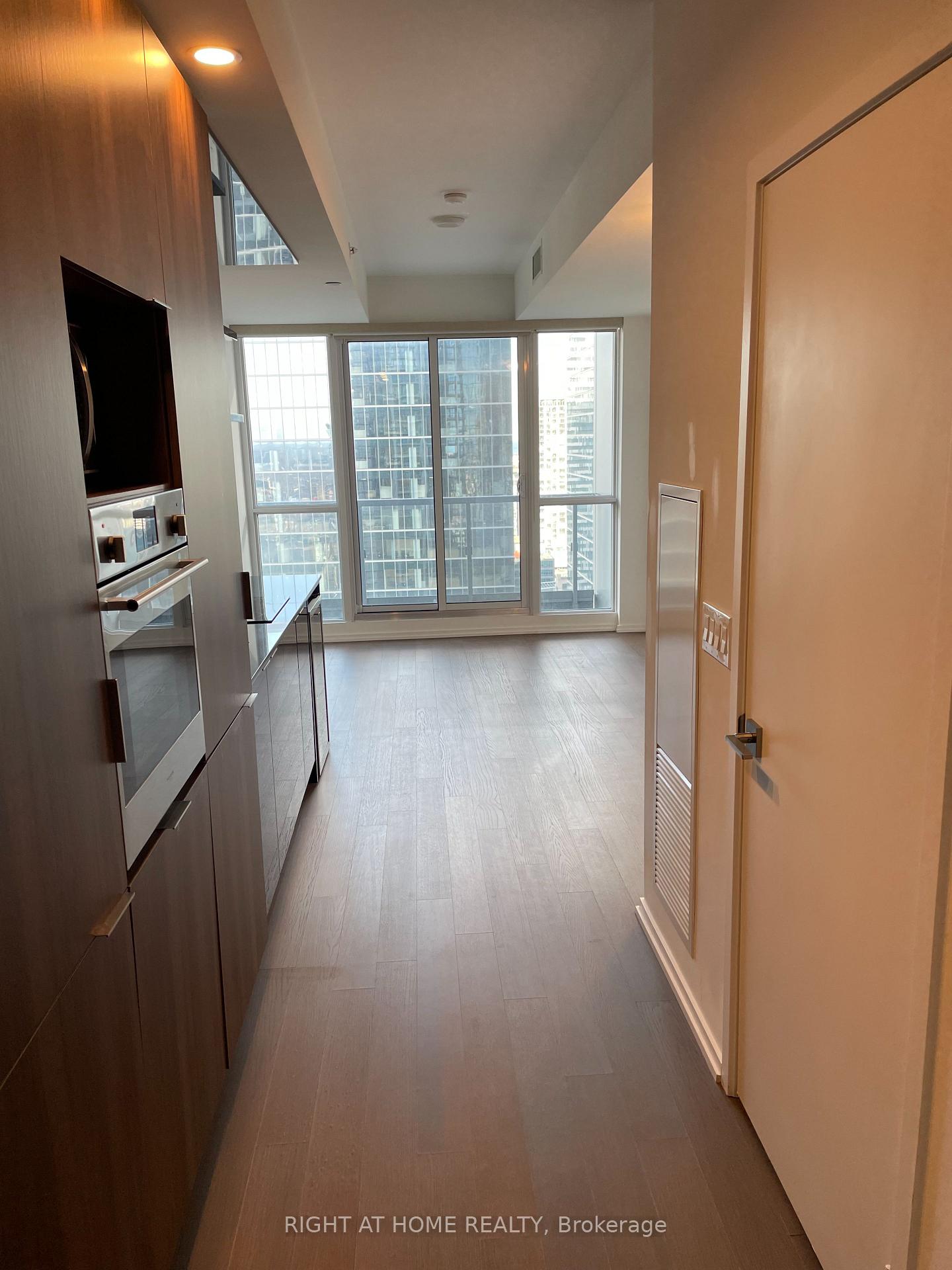 Photo 7 of Unit 3805, 70 Temperance Street, Toronto, Bay Street Corridor — HOMEH