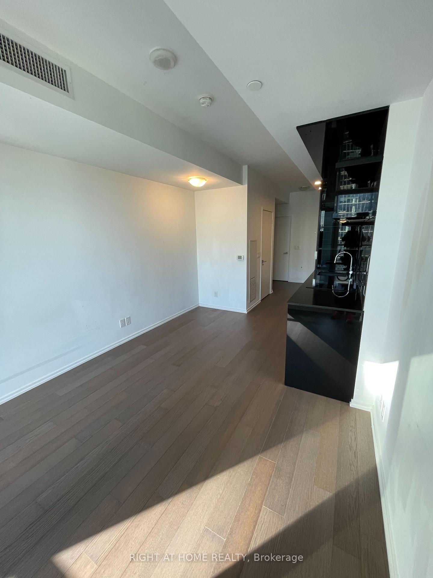 Photo 16 of Unit 3805, 70 Temperance Street, Toronto, Bay Street Corridor — HOMEH