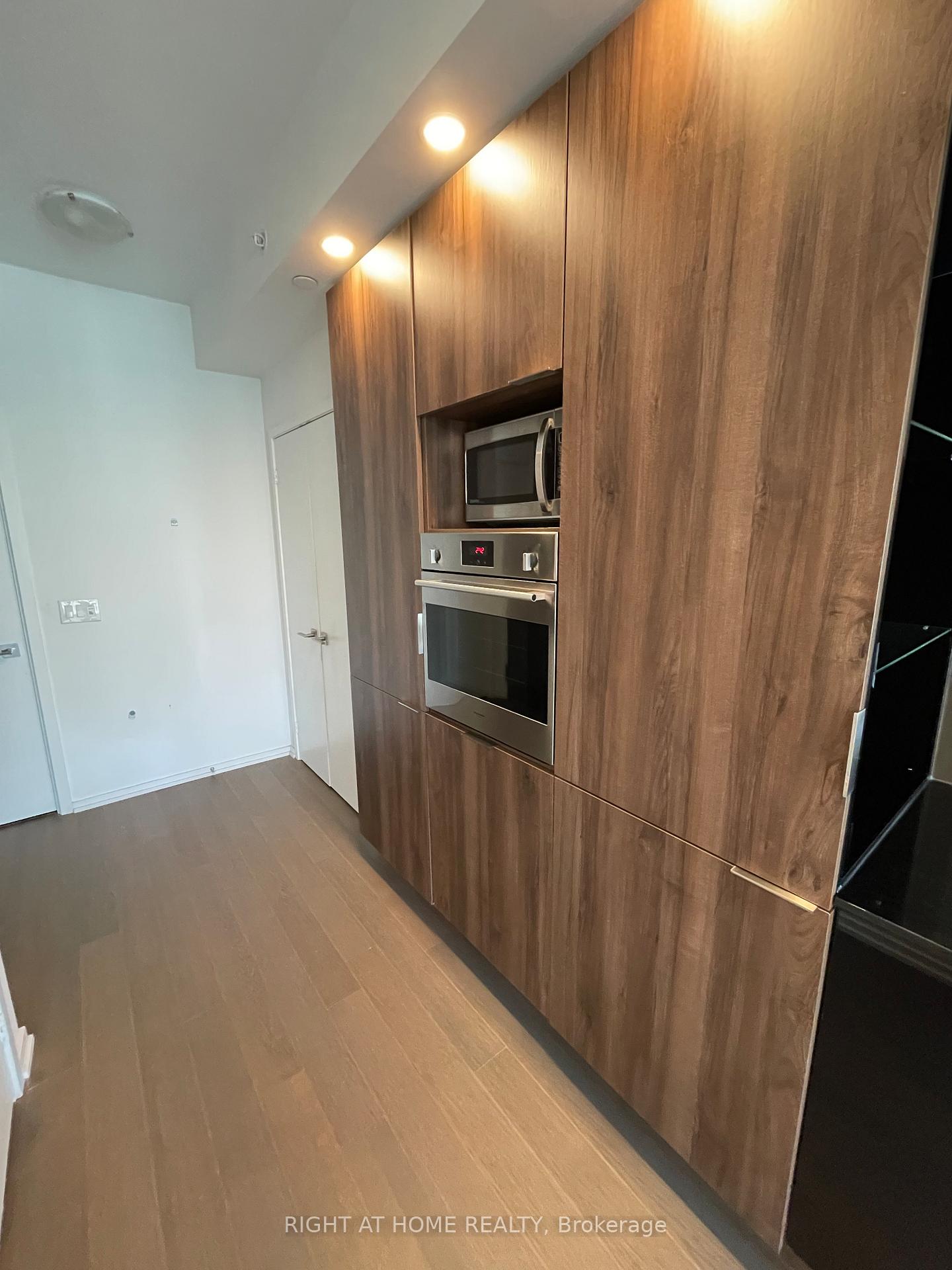 Photo 17 of Unit 3805, 70 Temperance Street, Toronto, Bay Street Corridor — HOMEH