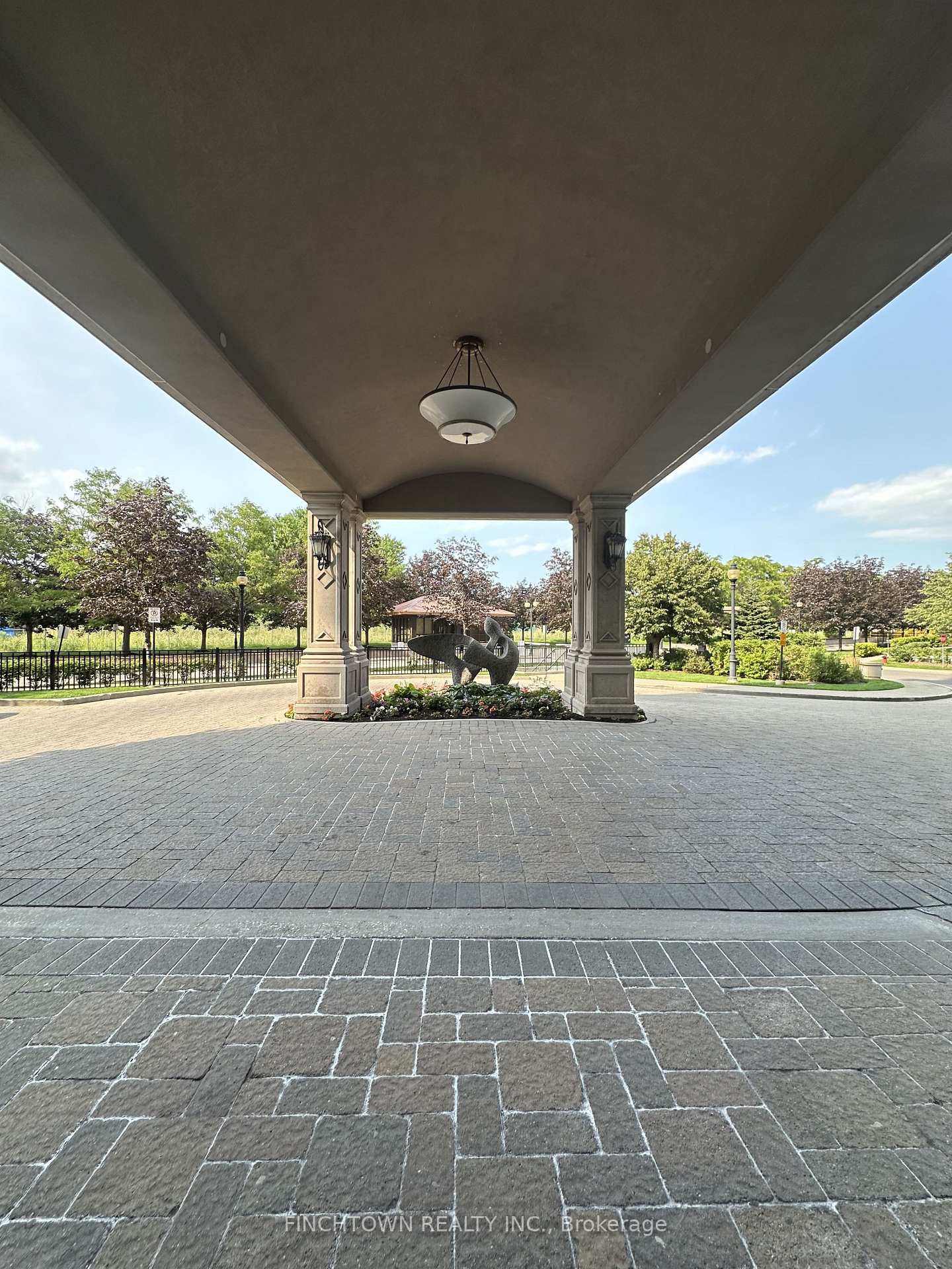 Photo 5 of Unit 111, 9235 Jane Street, Vaughan, Maple — HOMEH